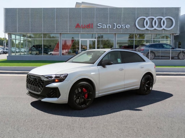 2026 Audi RS Q8 SUV performance