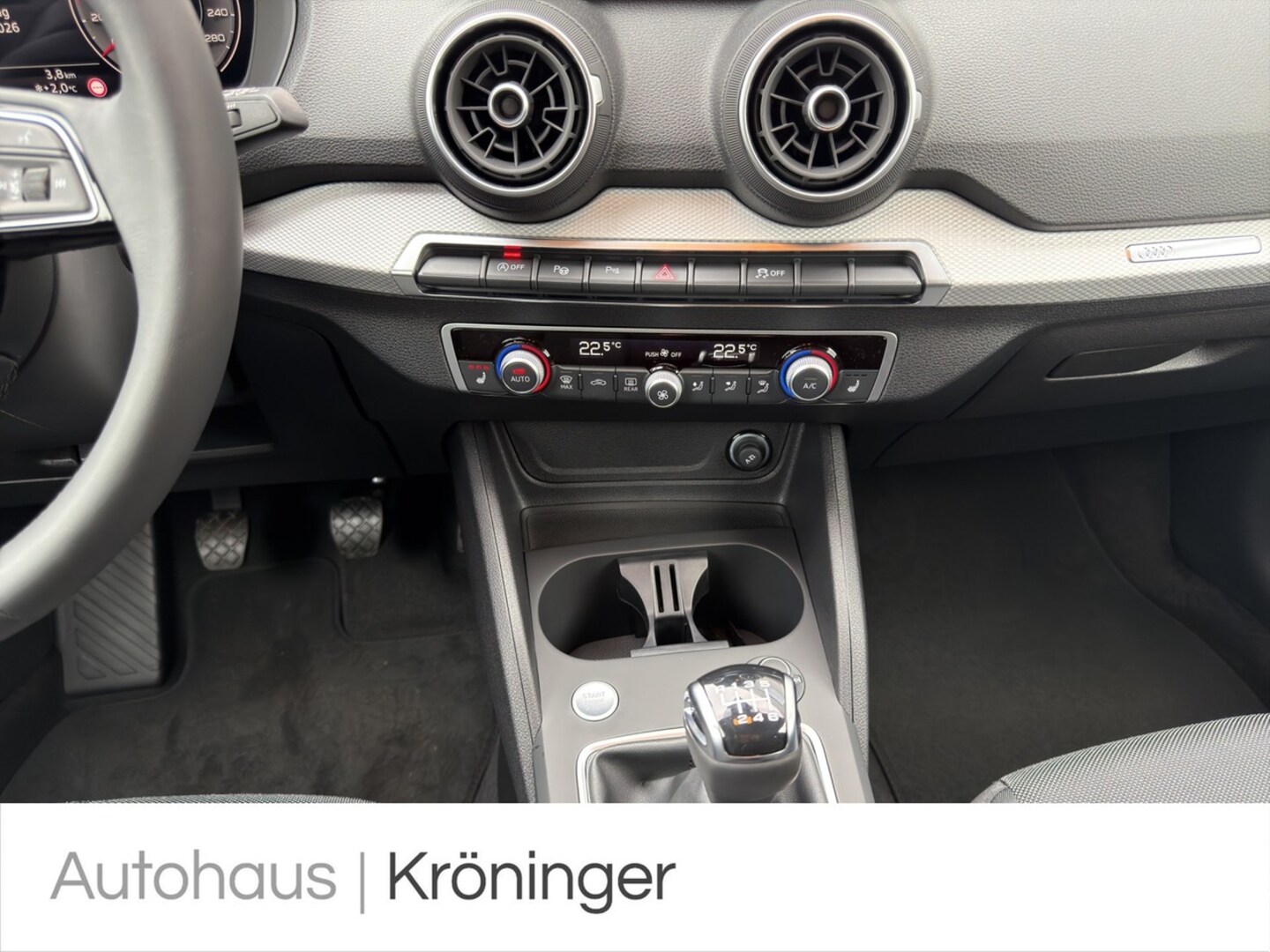 Bild über Audi Q2 35 TFSI Schaltgetriebe - für weitere Informationen kontaktieren Sie den Audi Partner