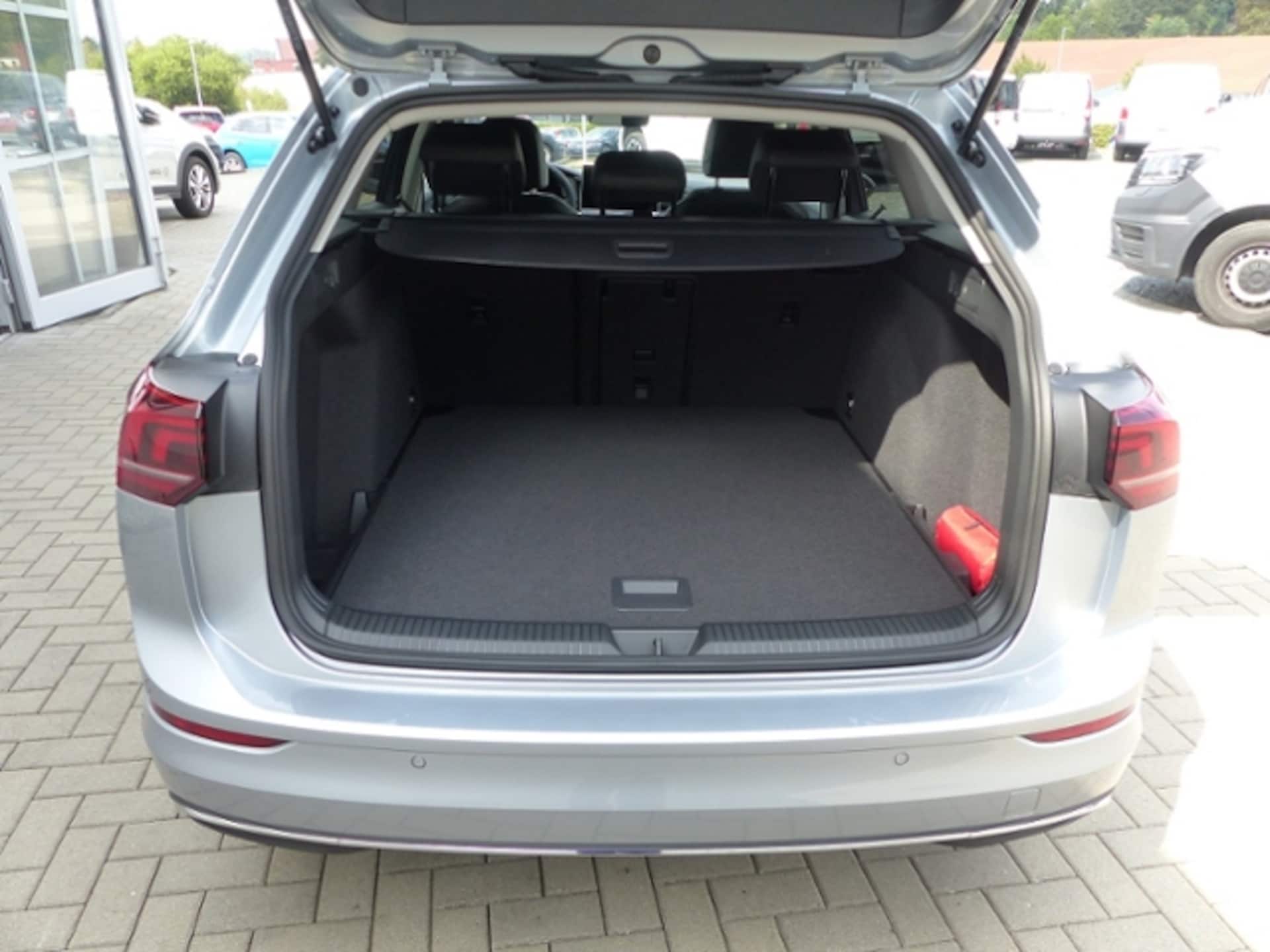 Volkswagen Golf Variant Style