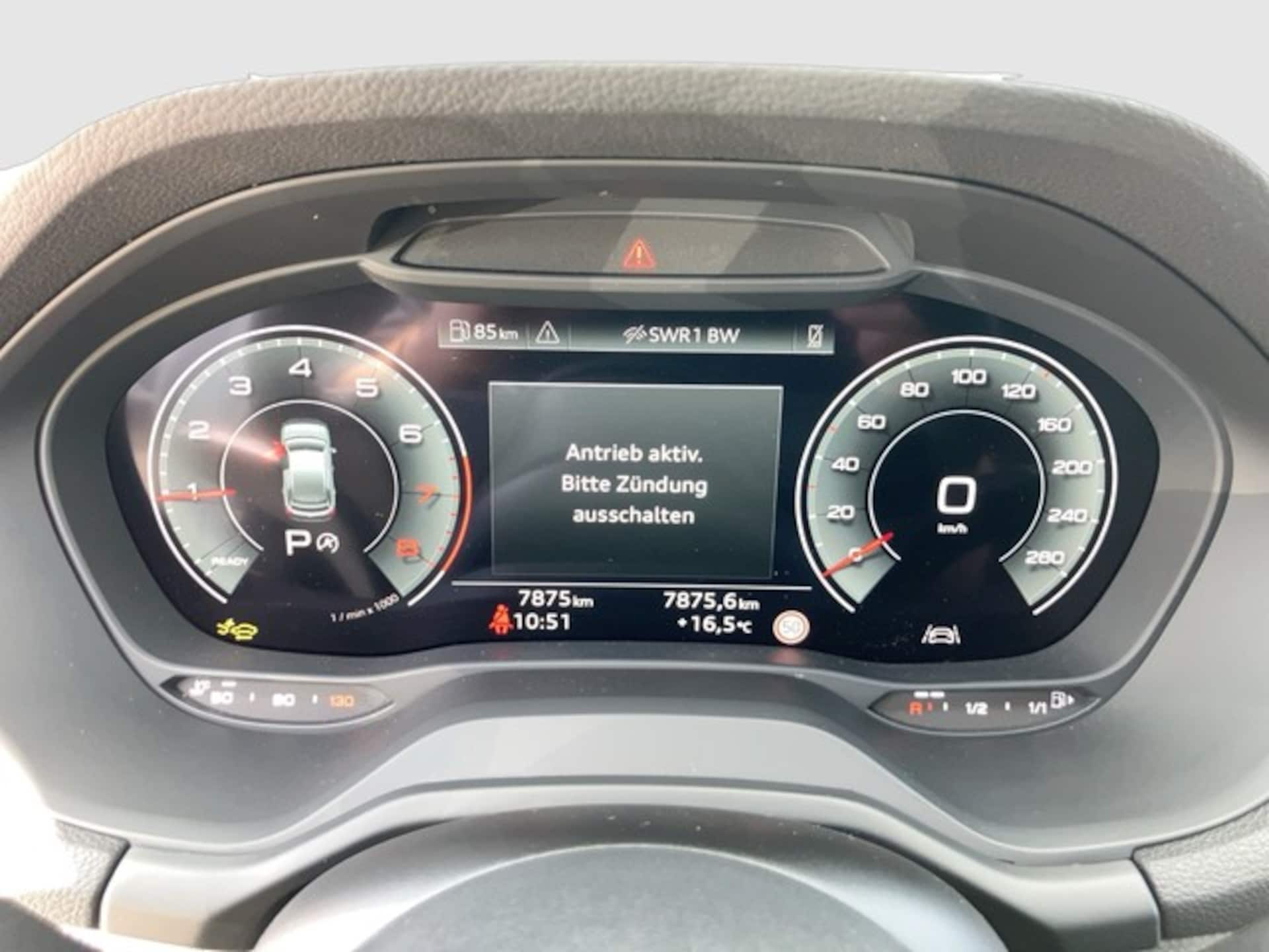 Audi Q2 S line