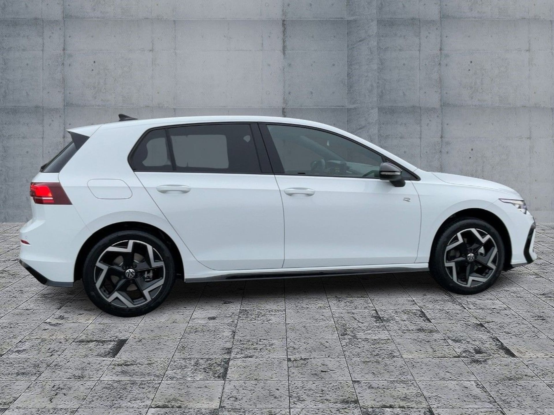 Volkswagen Golf R-Line