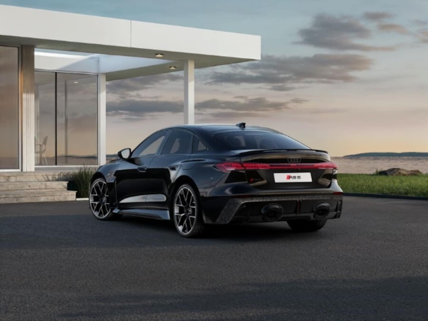 Bild über Audi RS 5 Limousine TFSI quattro 470 kW tiptronic - für weitere Informationen kontaktieren Sie den Audi Partner
