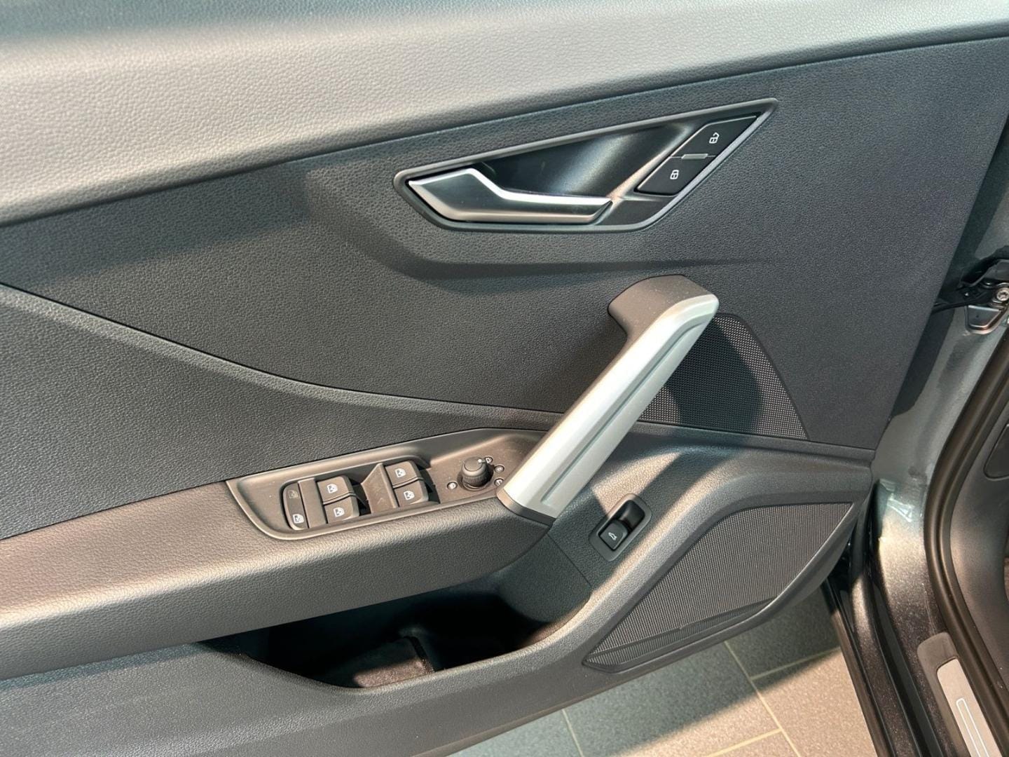 Bild über Audi Q2 S line 35 TFSI S tronic - für weitere Informationen kontaktieren Sie den Audi Partner