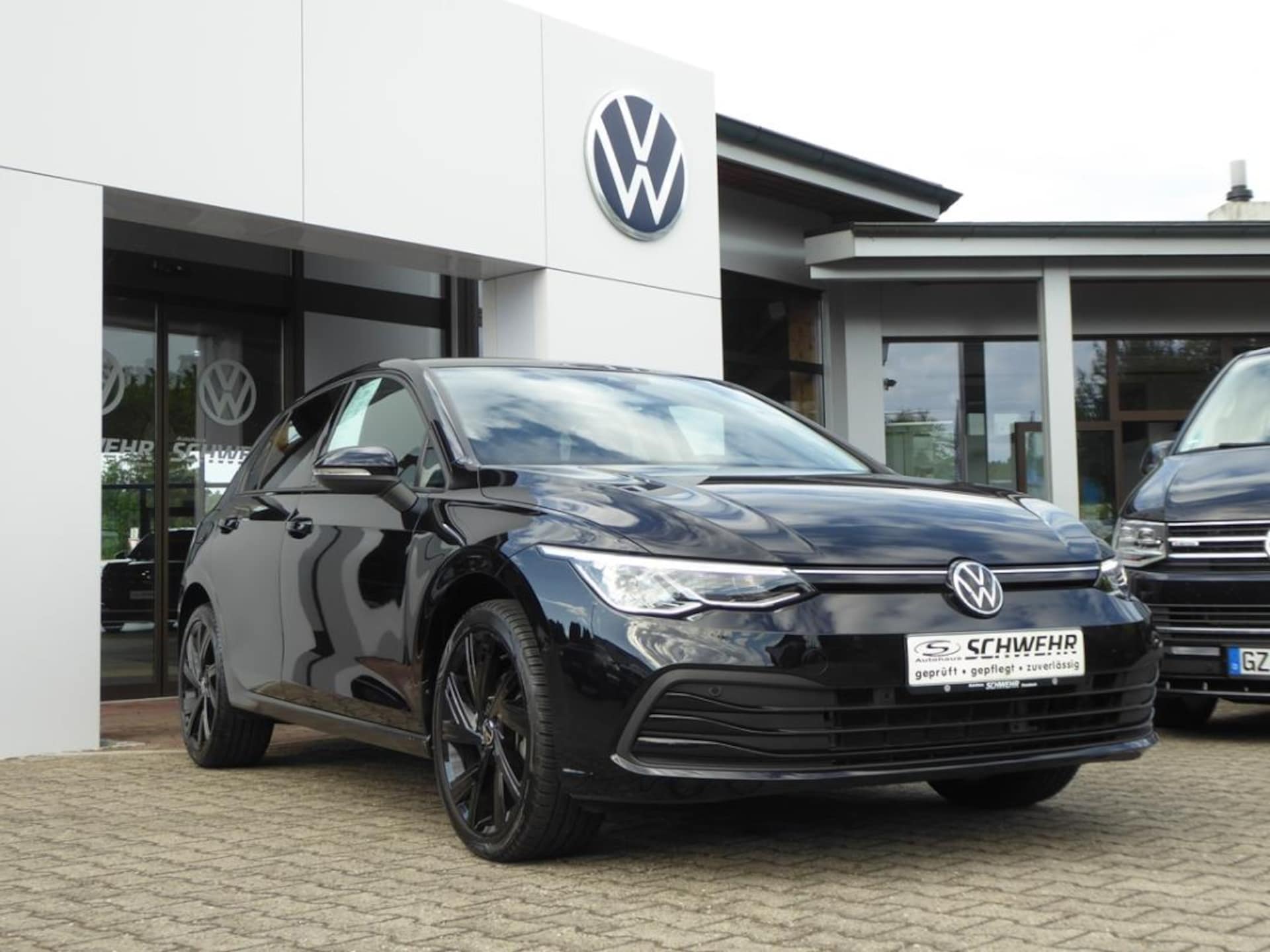 Volkswagen Golf Life