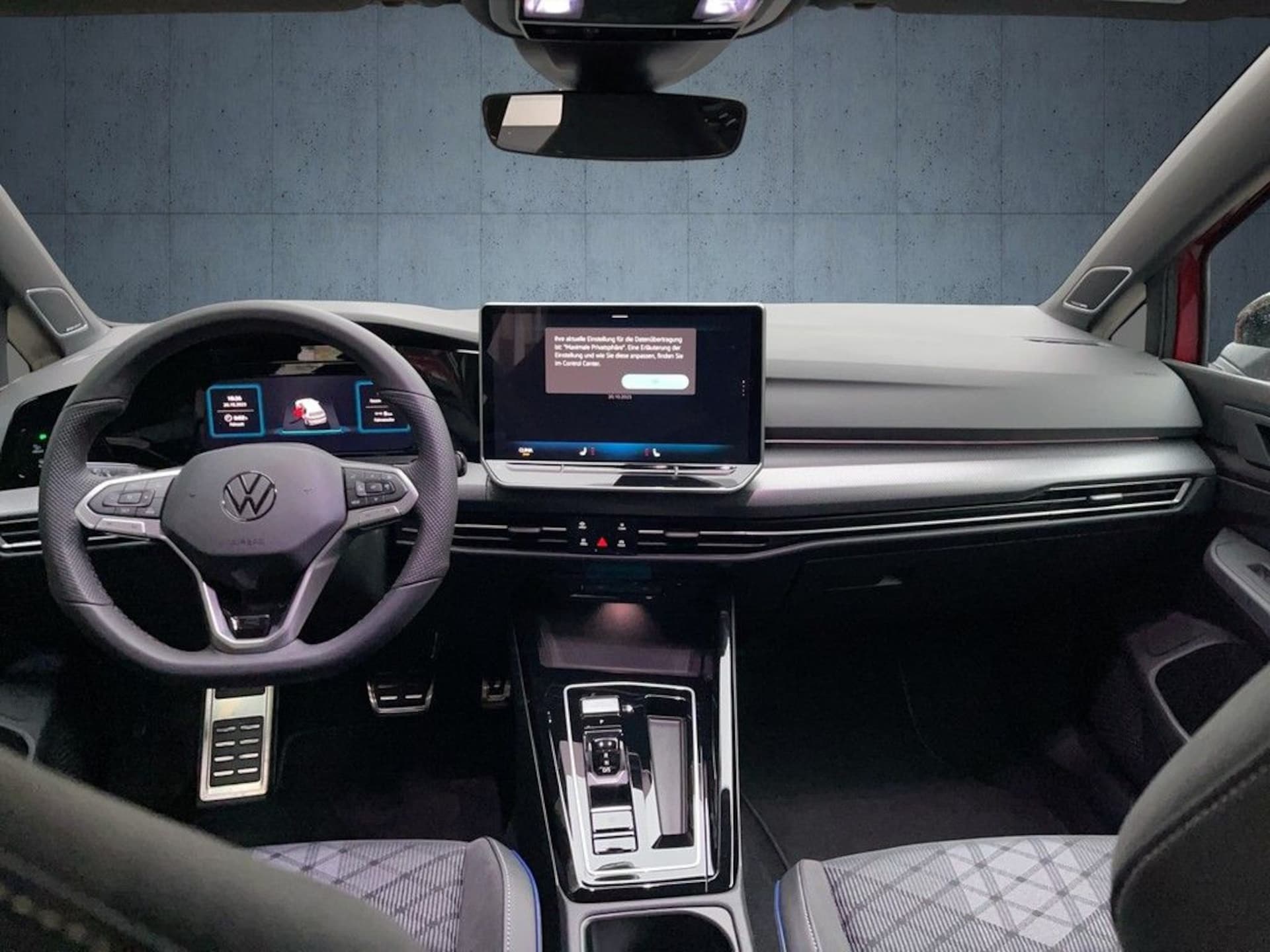 Volkswagen Golf R-Line