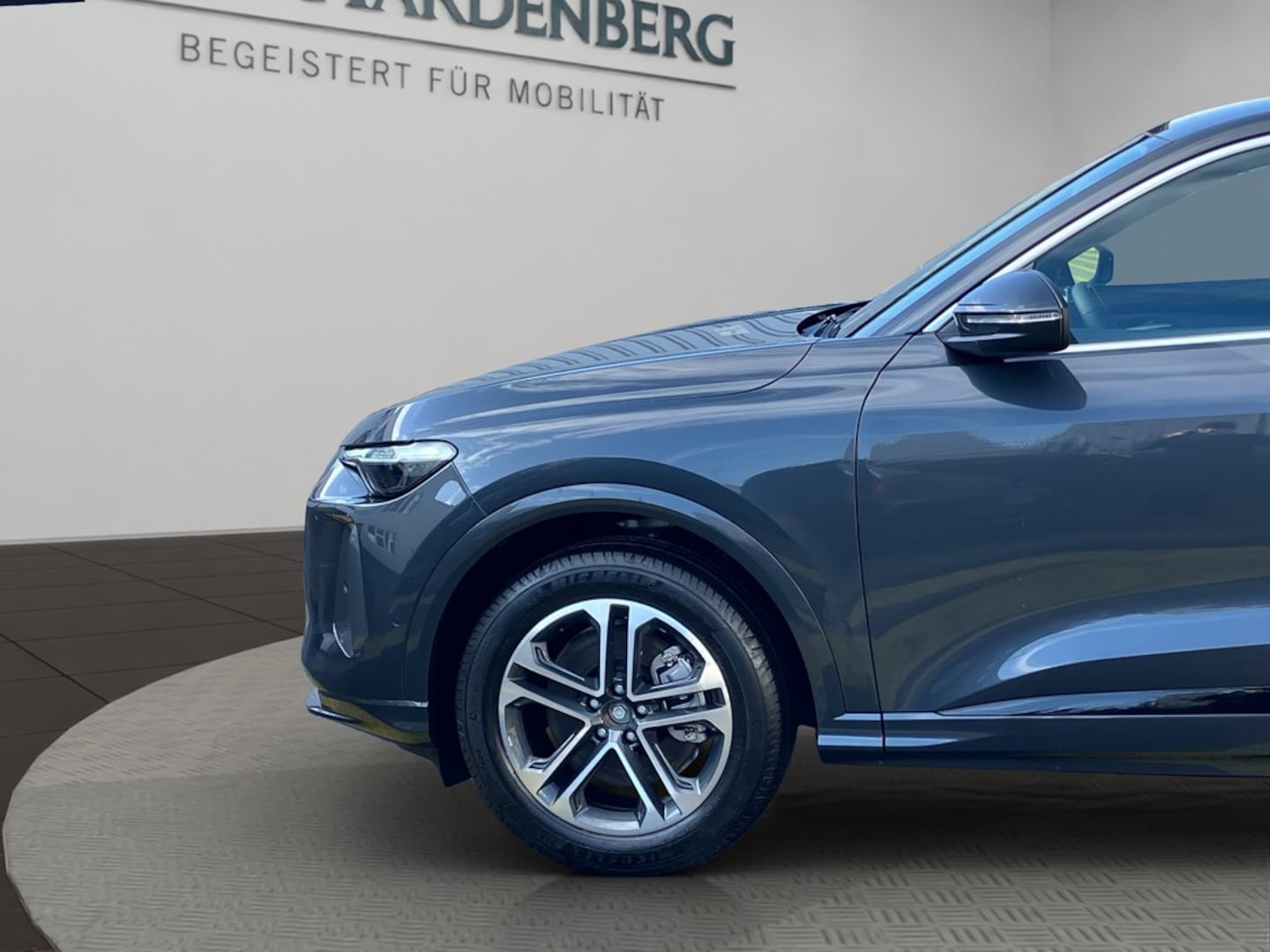 Bild über Audi Q5 SUV TDI quattro 150 kW S tronic - für weitere Informationen kontaktieren Sie den Audi Partner