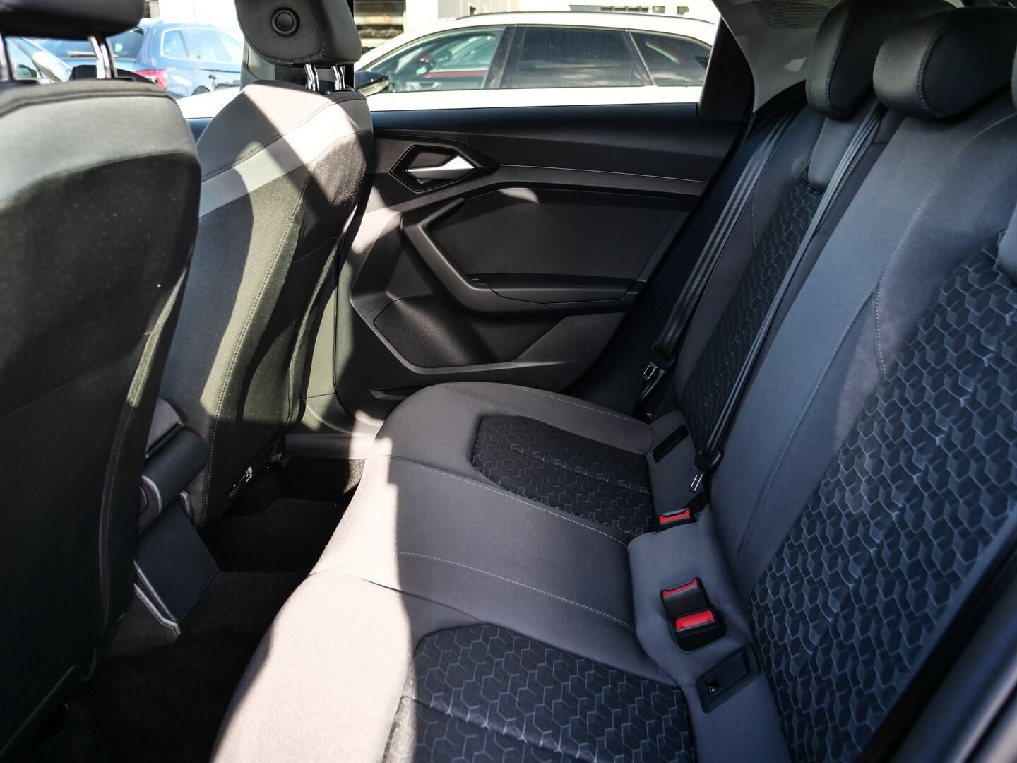 Bild über Audi A1 Sportback advanced 30 TFSI Schaltgetriebe - für weitere Informationen kontaktieren Sie den Audi Partner