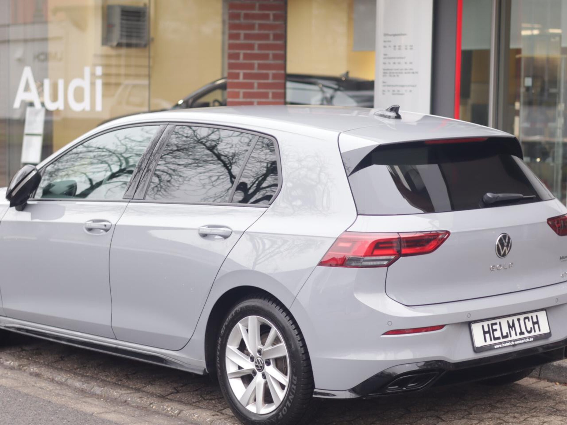Volkswagen Golf R-Line