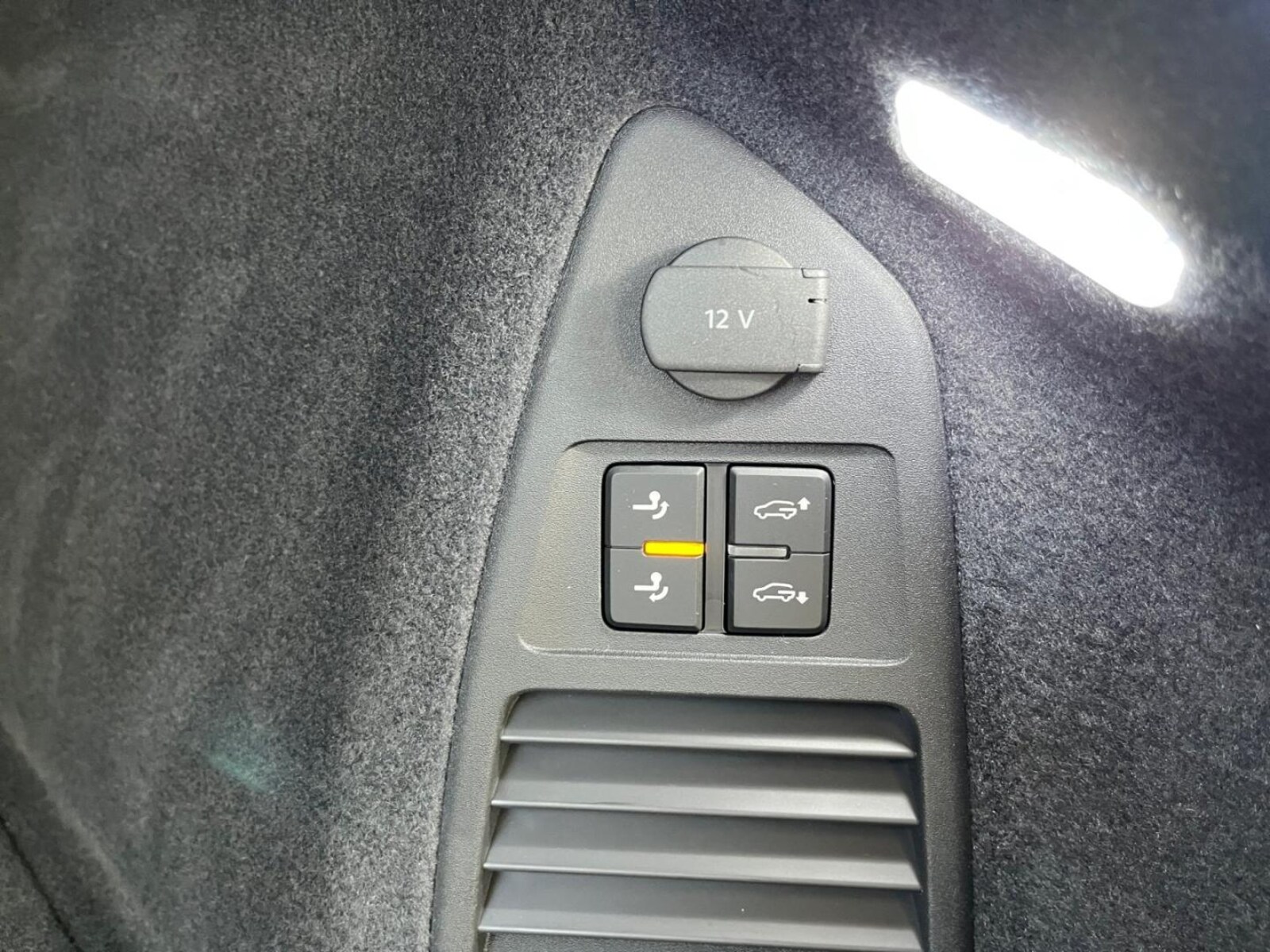 Volkswagen Touareg – Bild 17