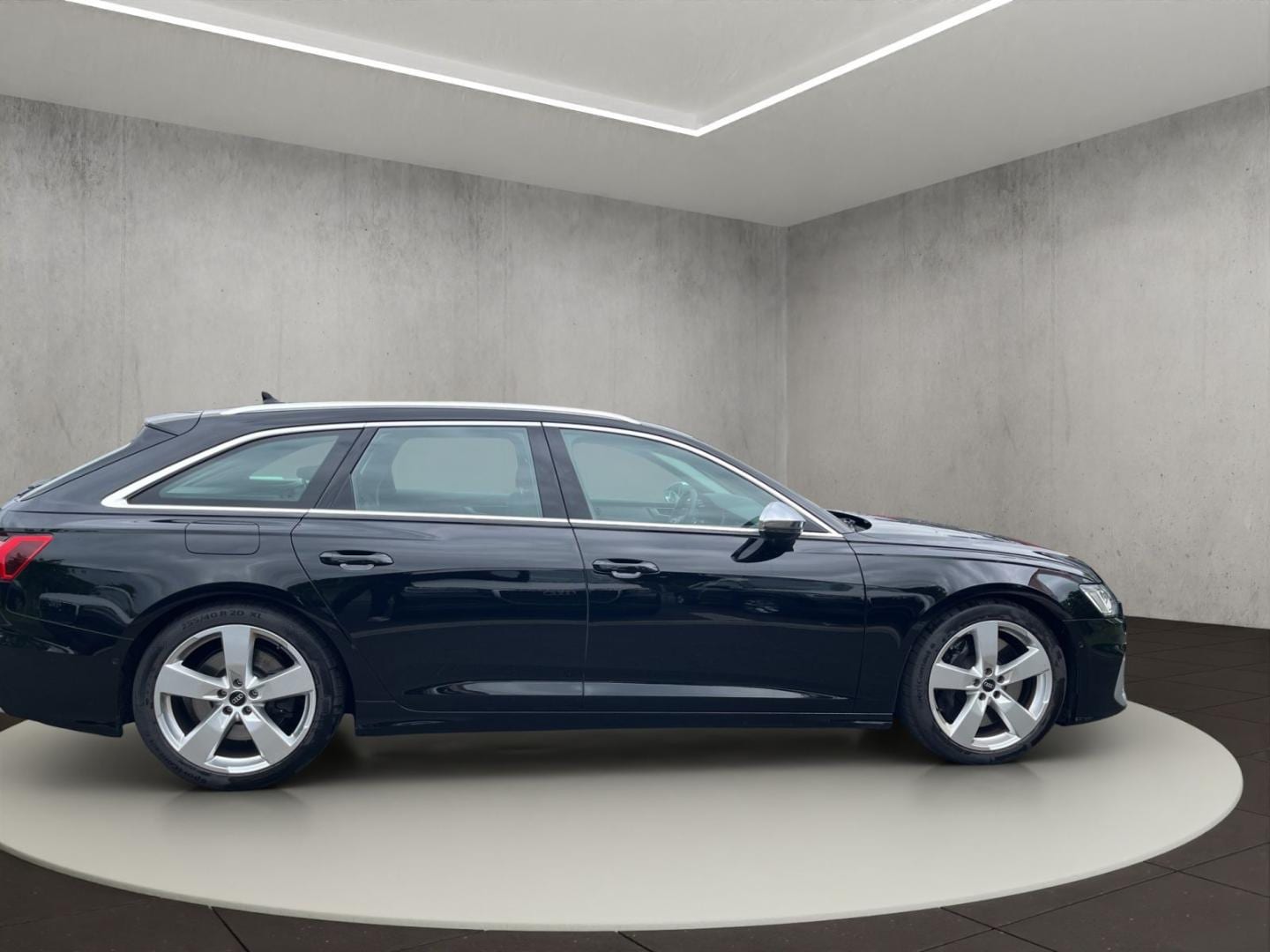 Bild über Audi S6 Avant TDI quattro tiptronic - für weitere Informationen kontaktieren Sie den Audi Partner