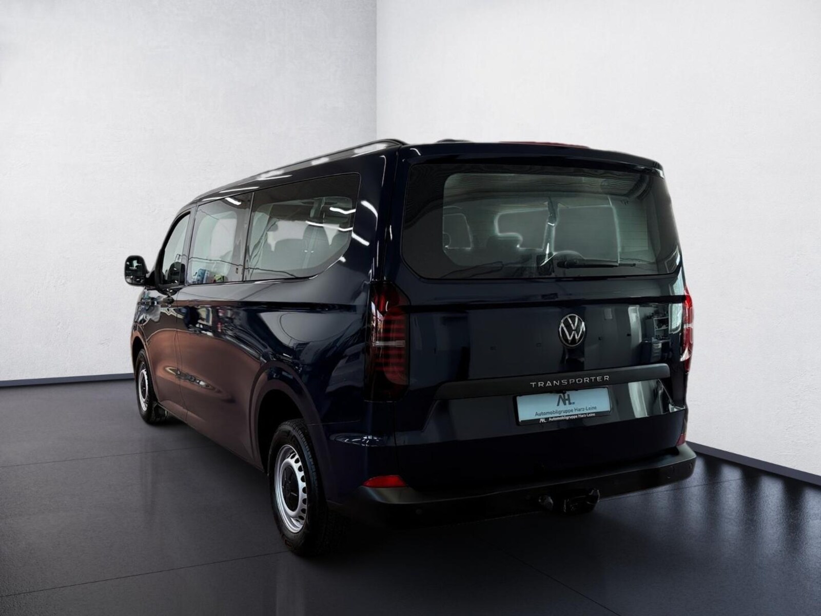 Volkswagen Transporter Kombi langer Radstand – Bild 4