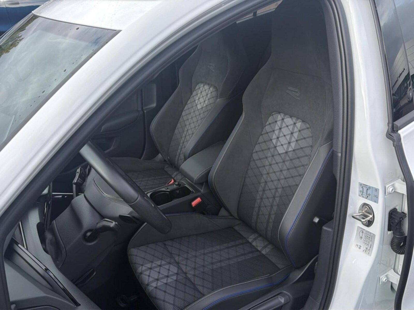 Volkswagen Golf – Bild 8