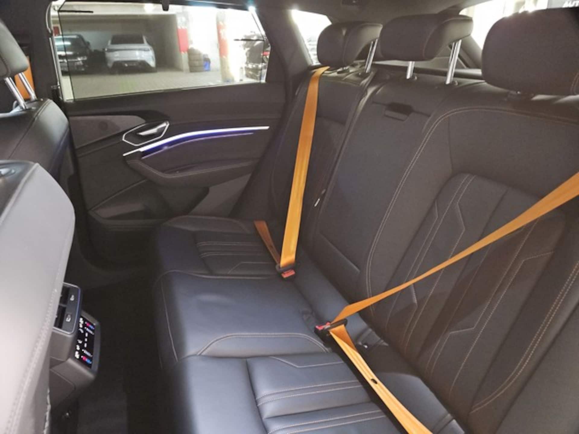 Audi e-tron S line