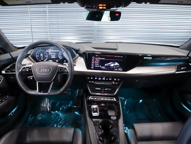 2024 Audi RS e-tron GT Base - Photo 10