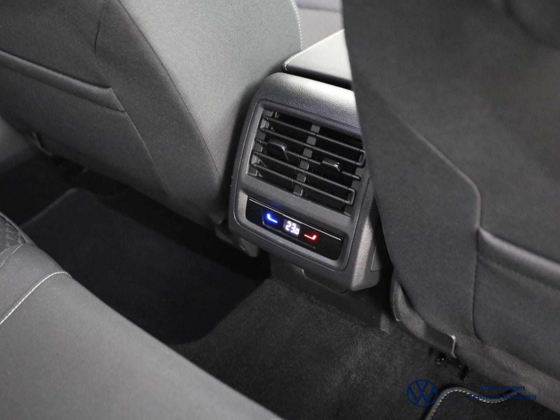 Volkswagen Golf Active