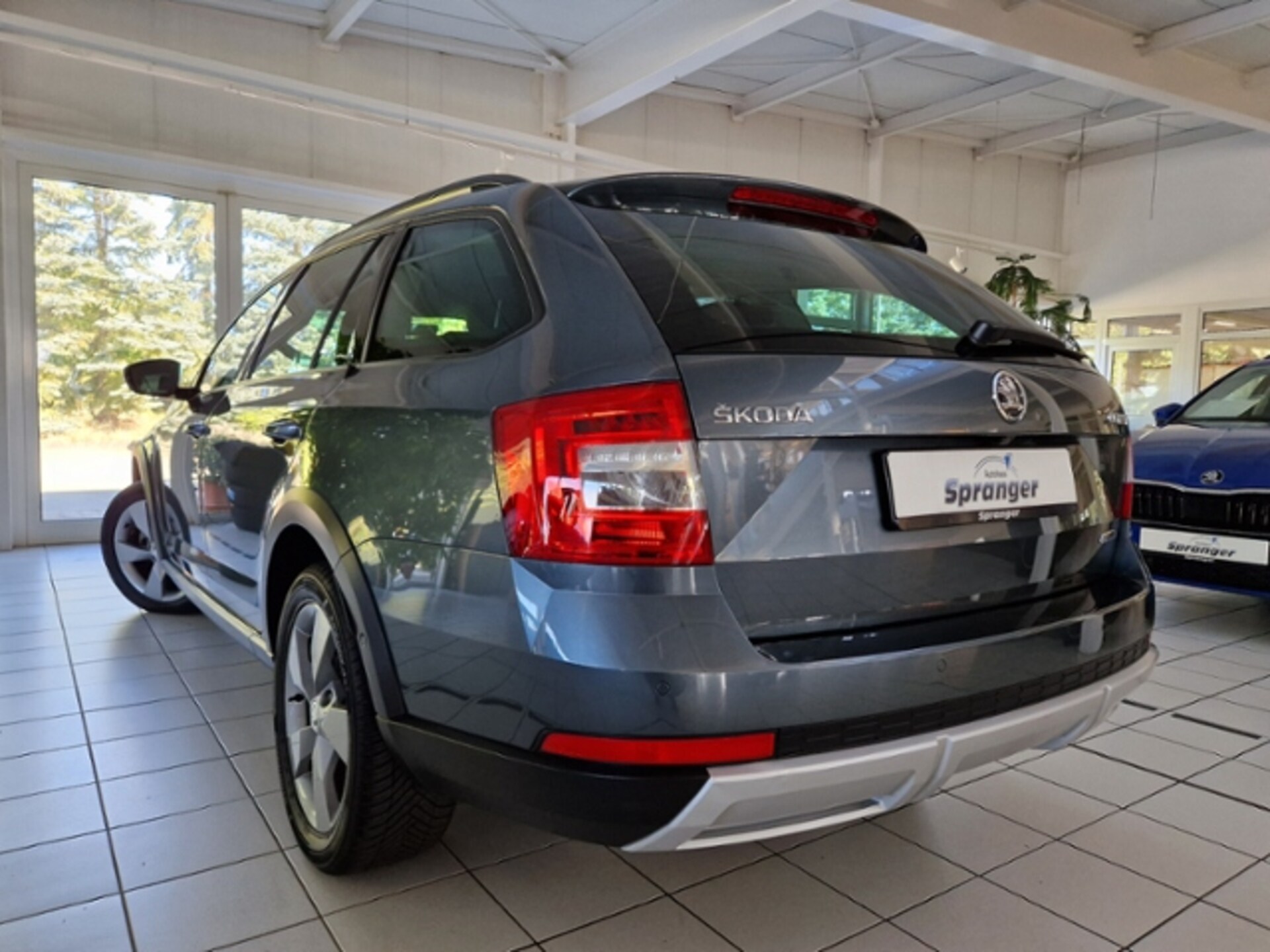 Skoda Octavia Combi SCOUT
