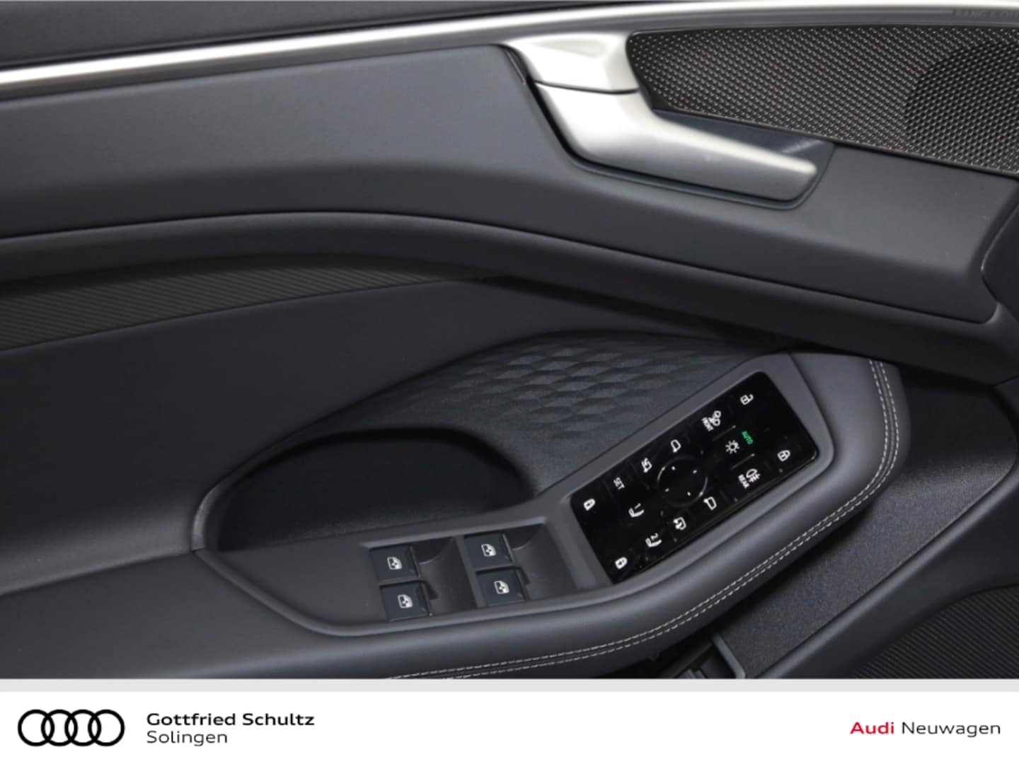 Bild über Audi A6 Avant e-hybrid e-hybrid quattro 220 kW S tronic - für weitere Informationen kontaktieren Sie den Audi Partner