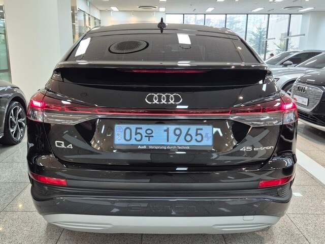 Audi e-tron 45 210, 00 kW 5