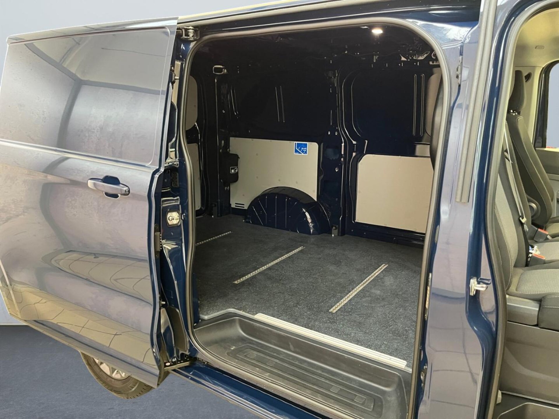 Volkswagen Transporter Kasten kurzer Radstand