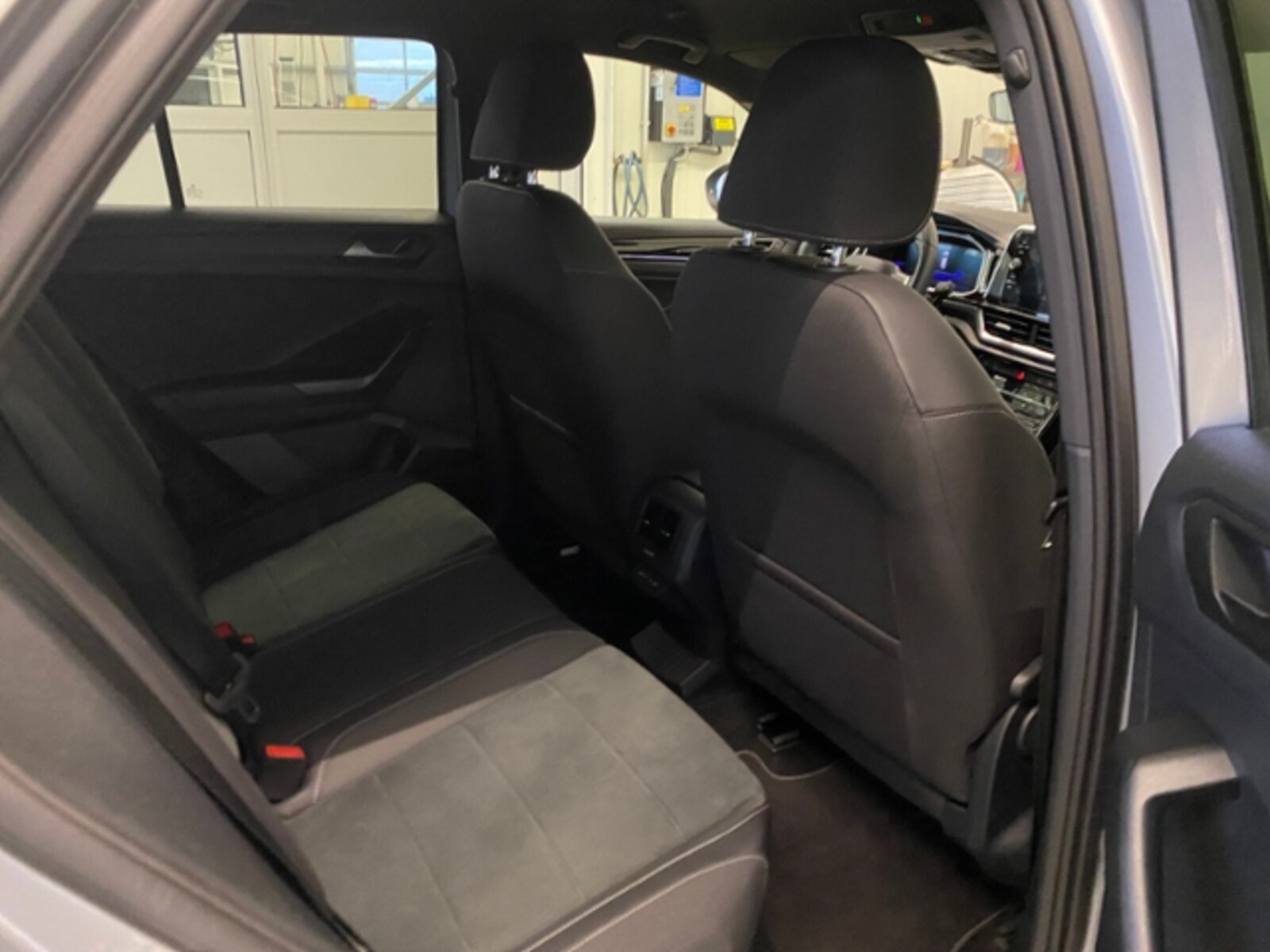 Volkswagen T-Roc – Bild 12