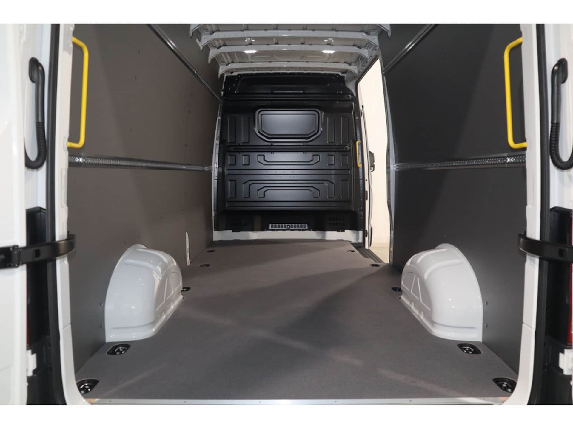 Volkswagen Crafter Kasten langer Radstand