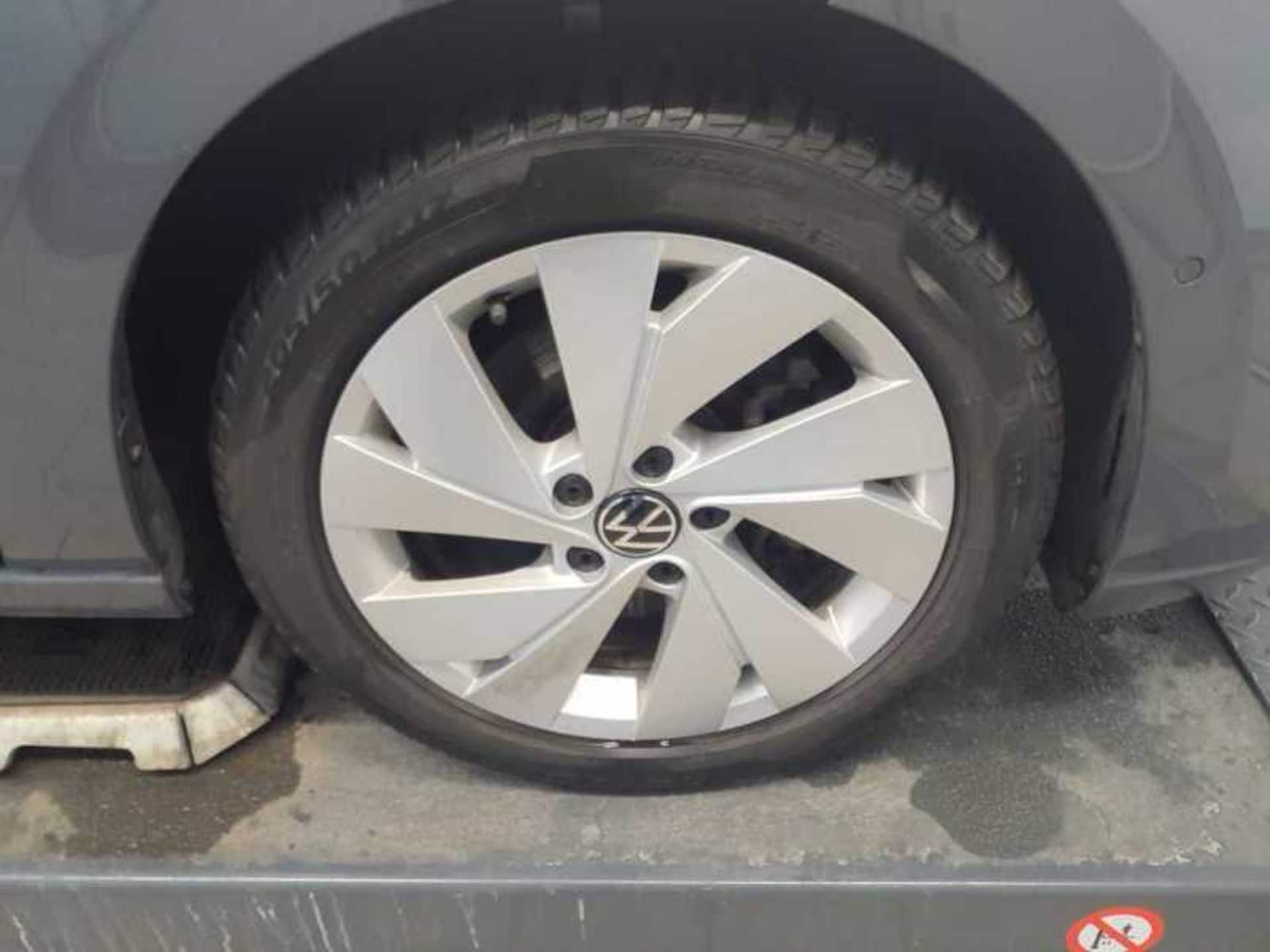Volkswagen Golf Style
