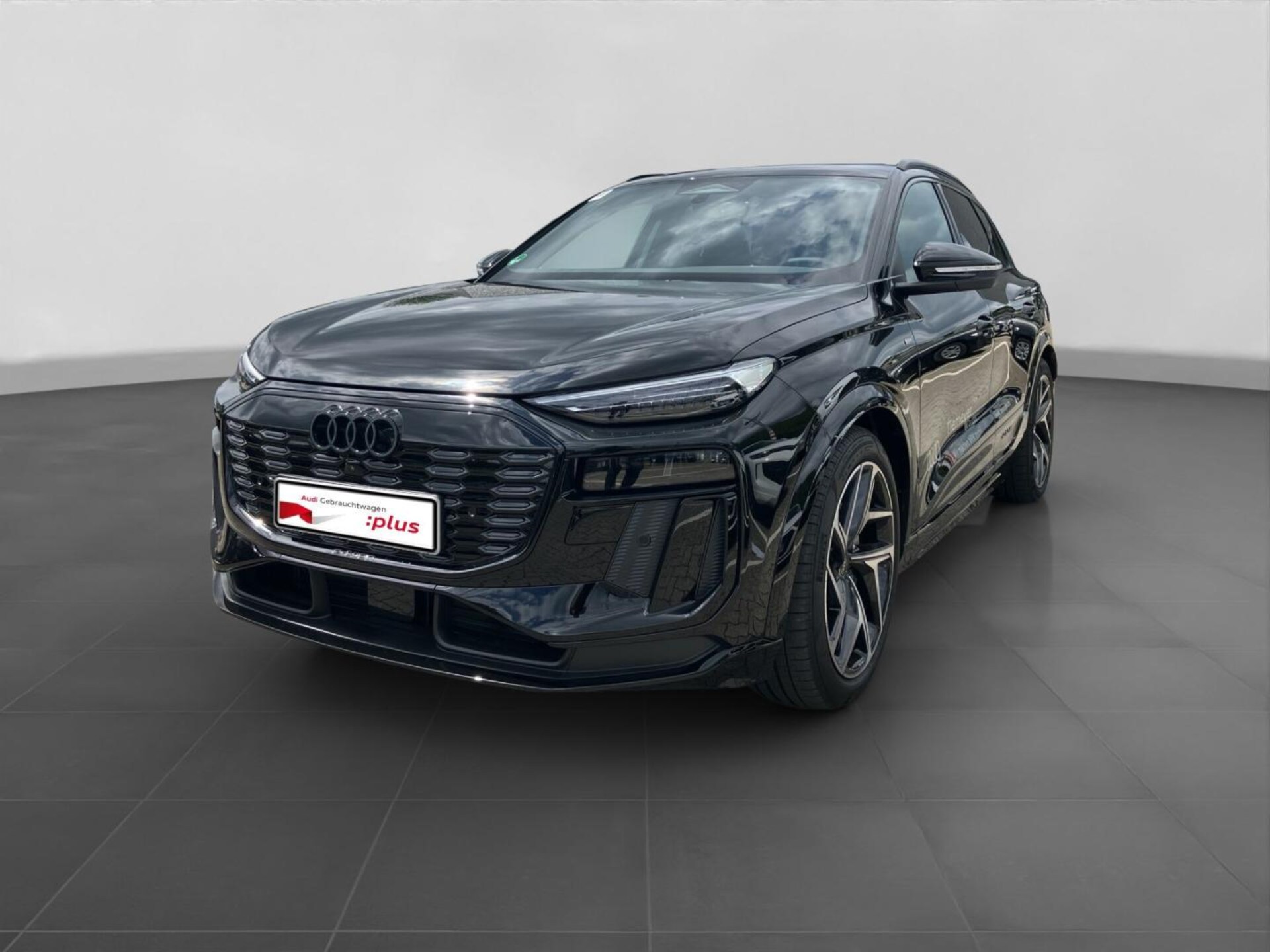Audi Q6 SUV e-tron