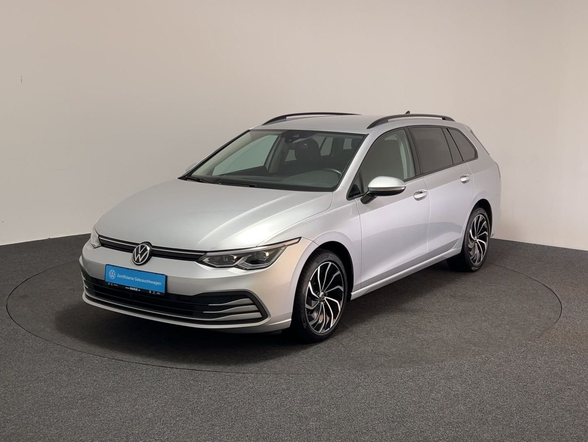 Volkswagen Golf Variant Life