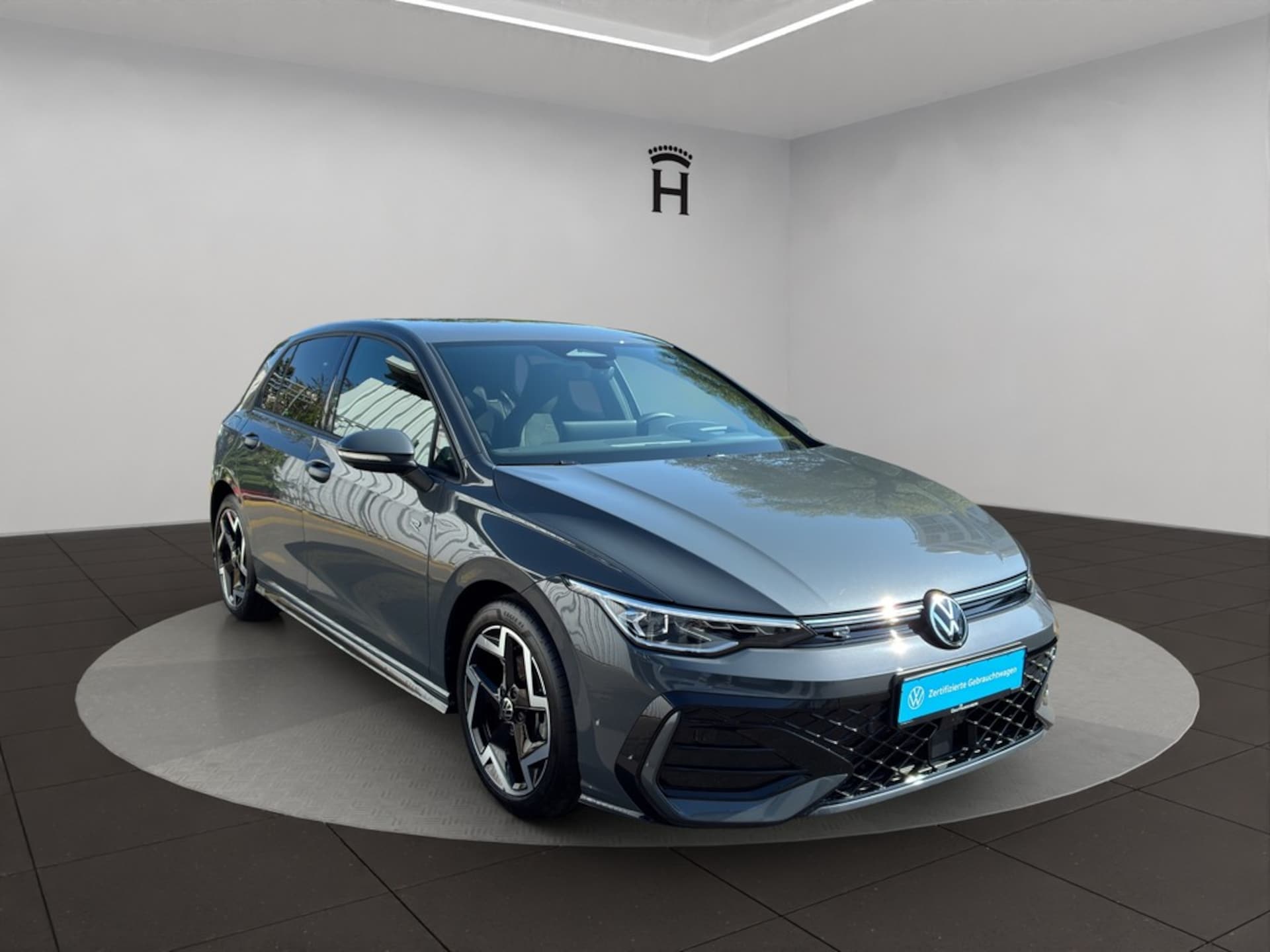 Volkswagen Golf R-Line