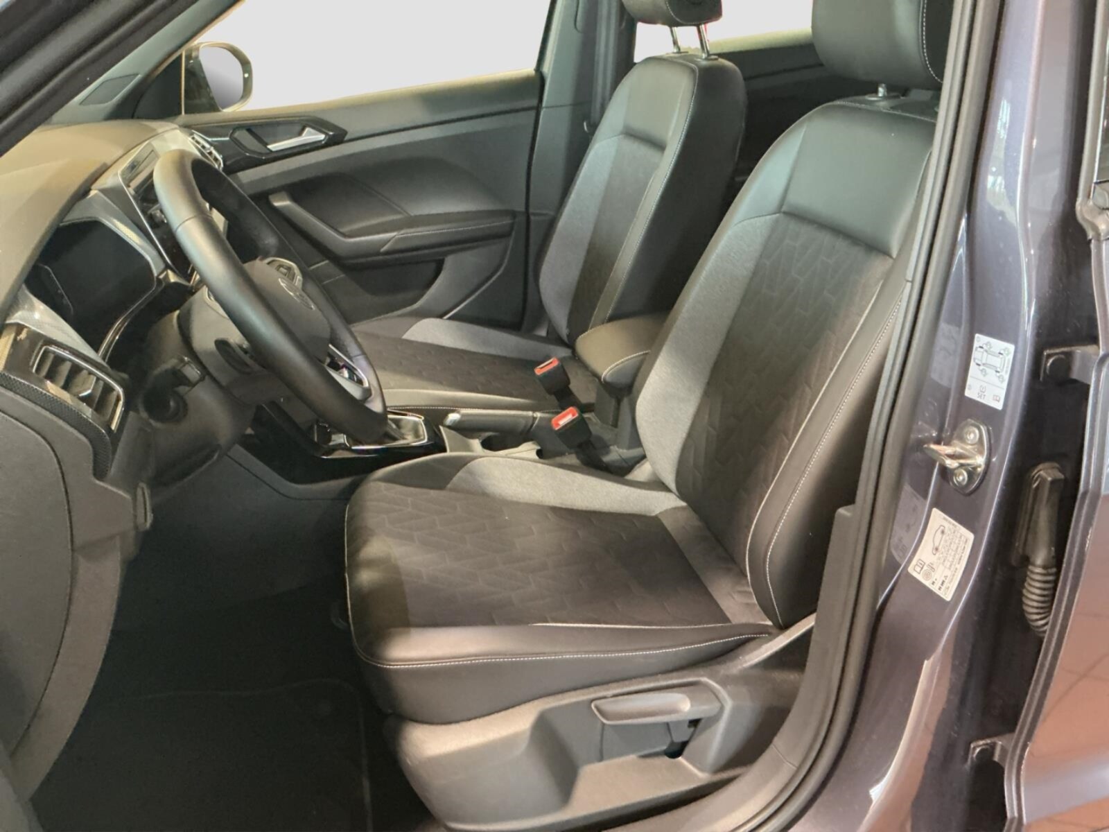 Volkswagen T-Cross – Bild 10