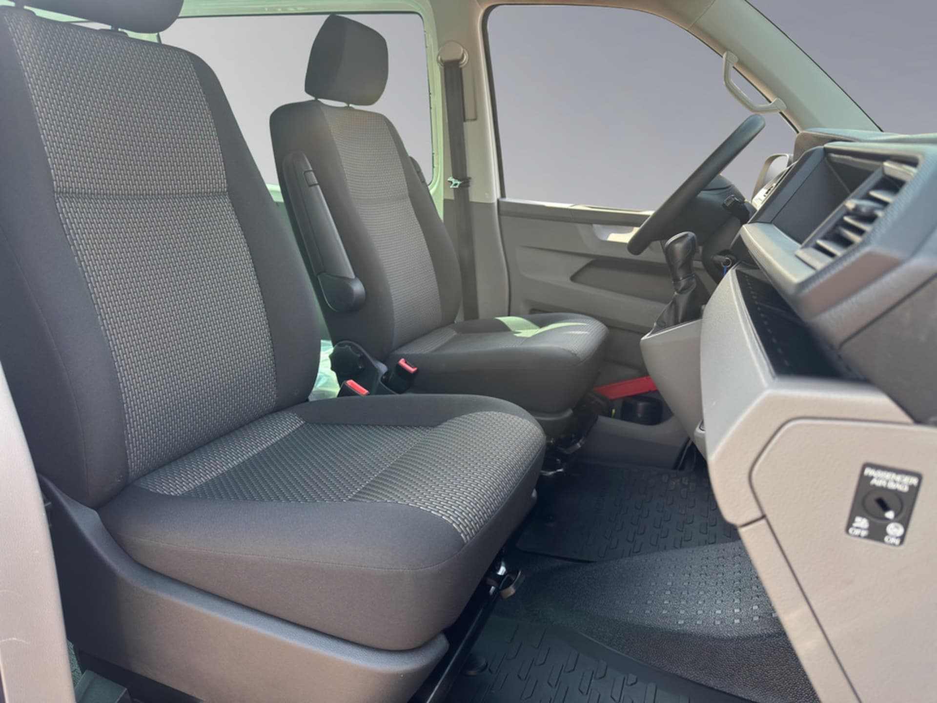 Volkswagen T6.1 Transporter Kombi kurzer Radstand