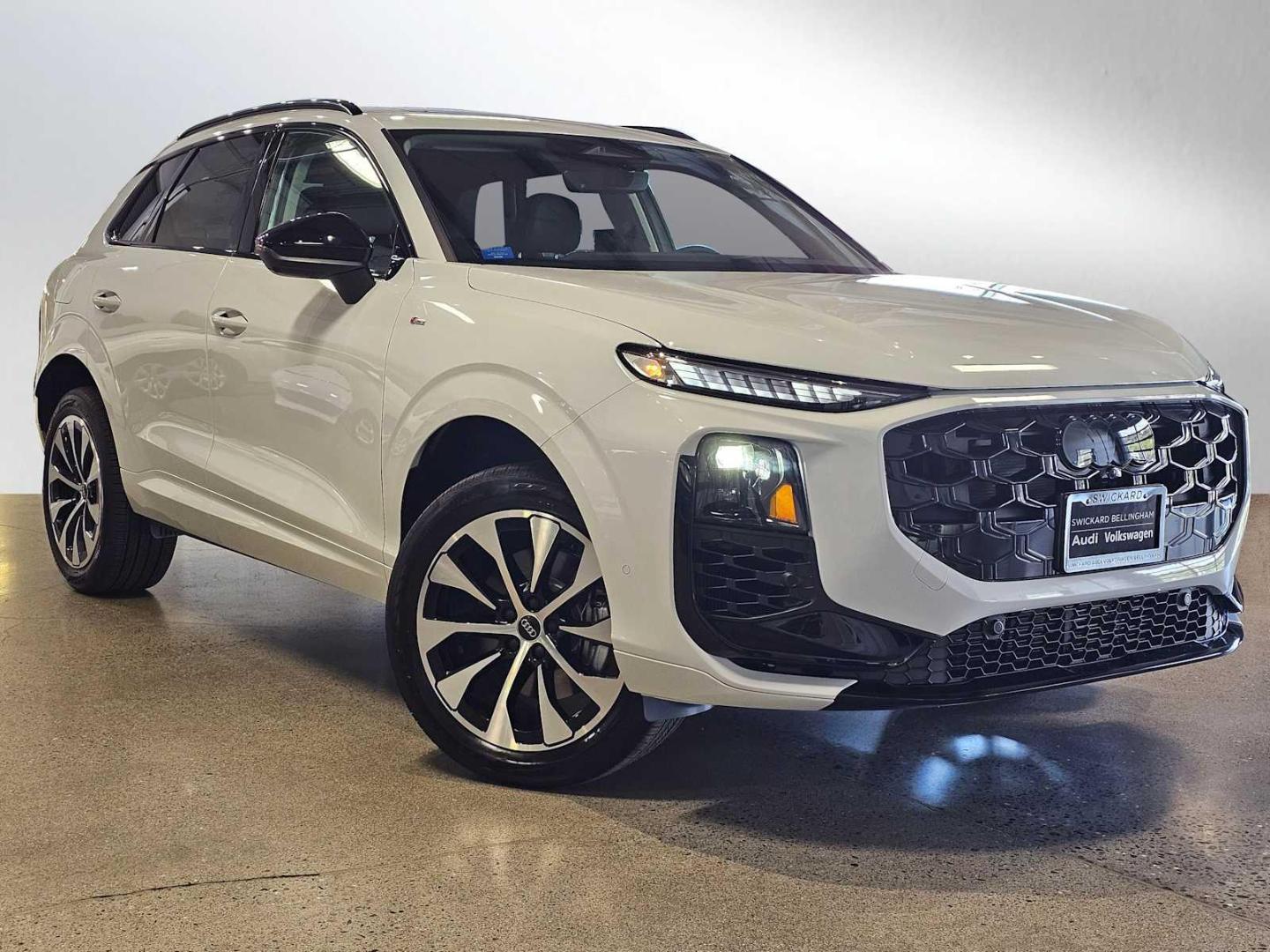 2026 Audi Q3 S line quattro's photo