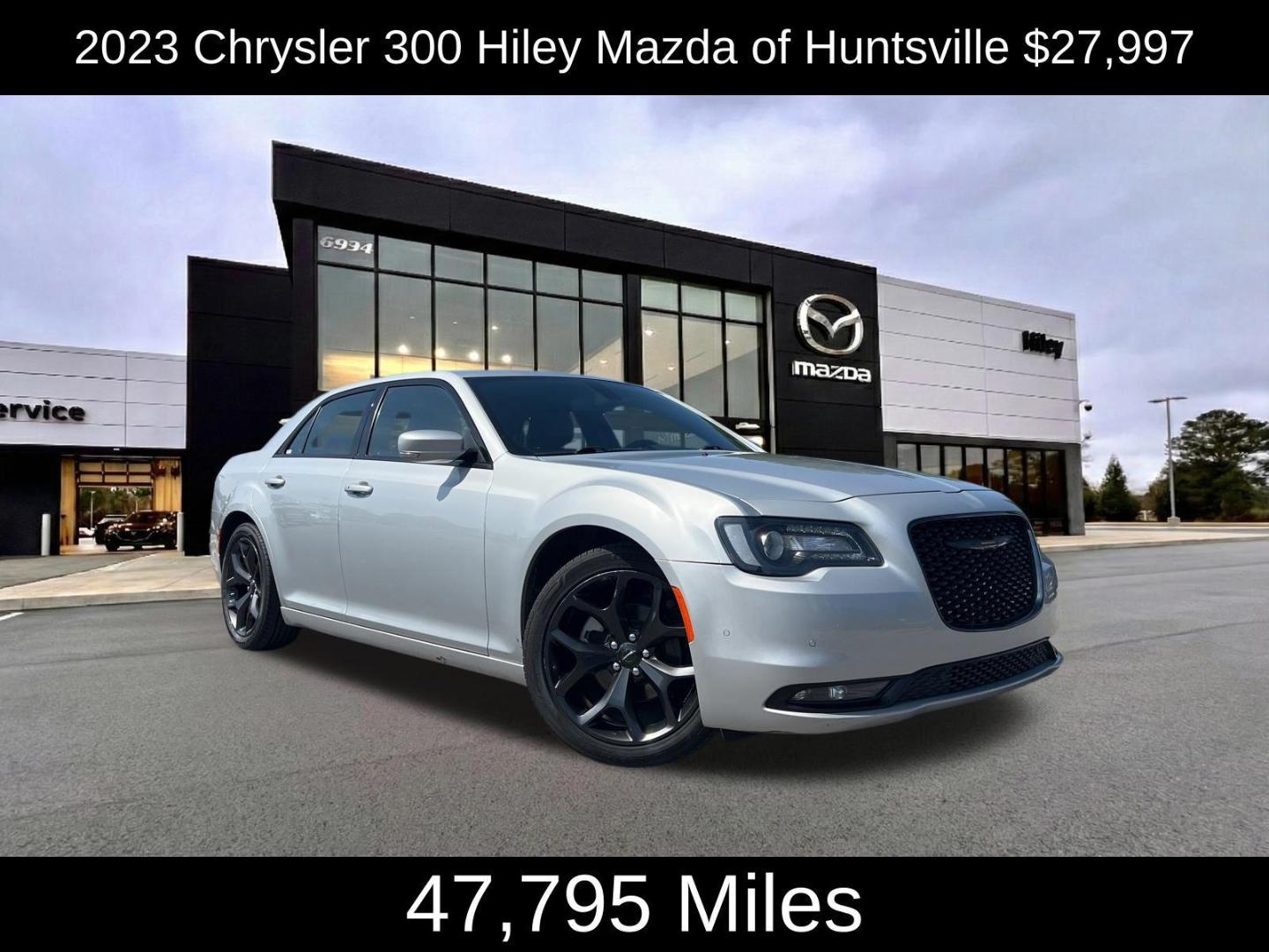 2023 Chrysler 300 S's photo