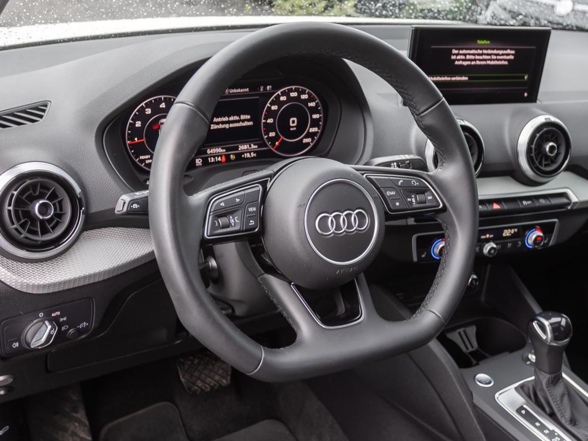 Audi Q2 S line