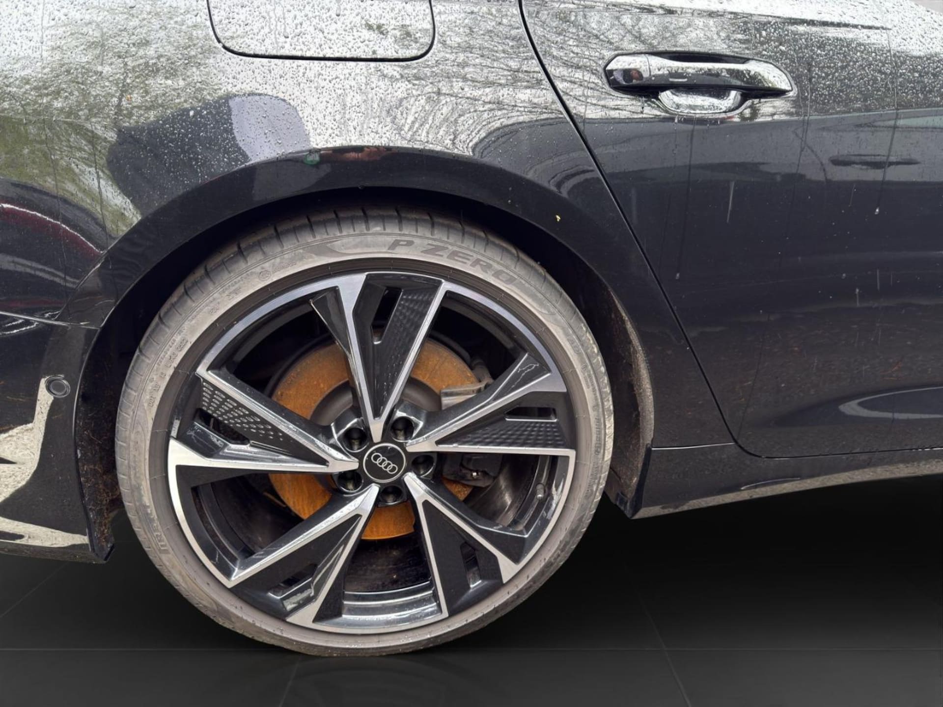 Audi S6 Avant