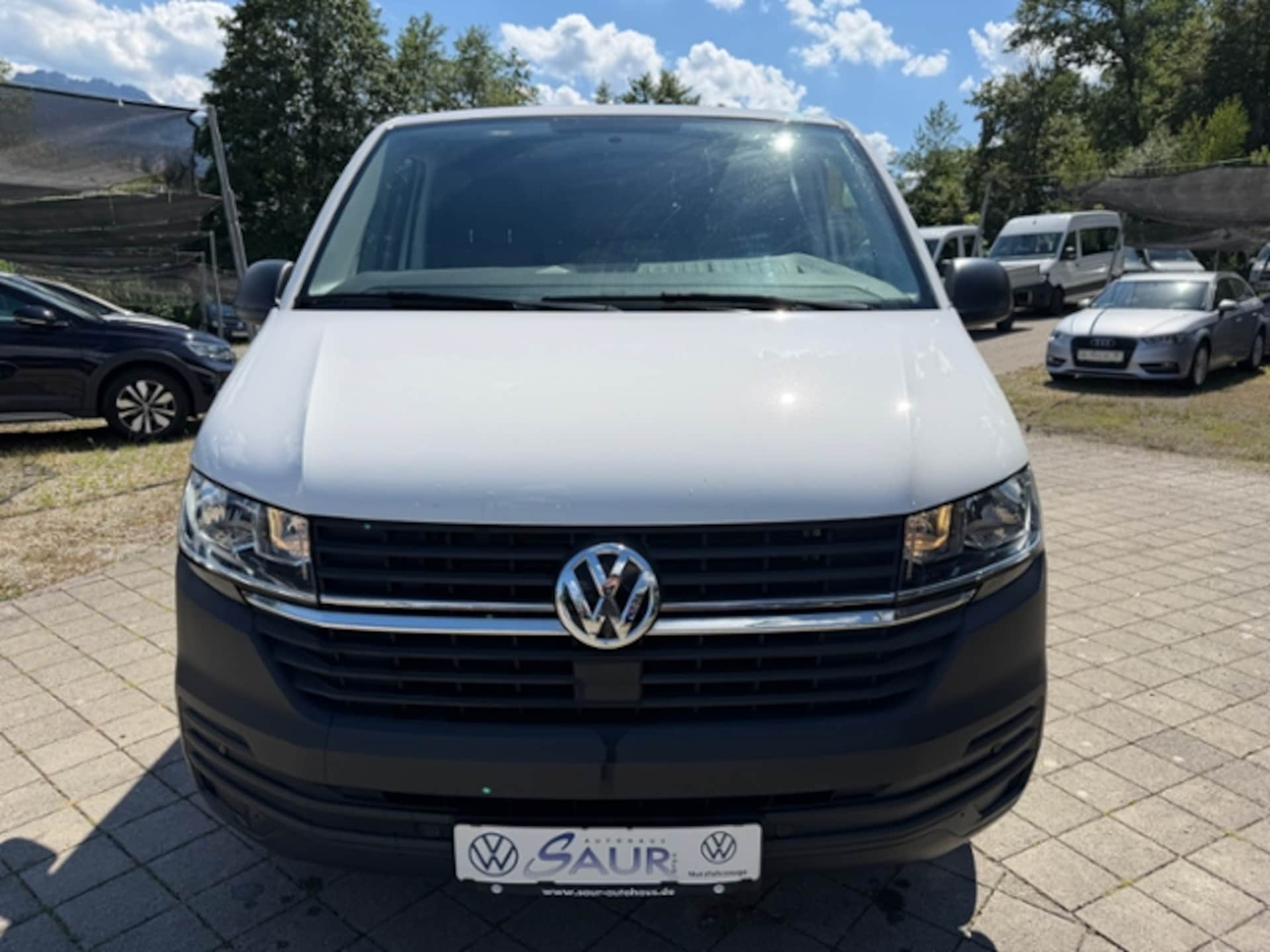 Volkswagen T6.1 Transporter Kasten langer Radstand