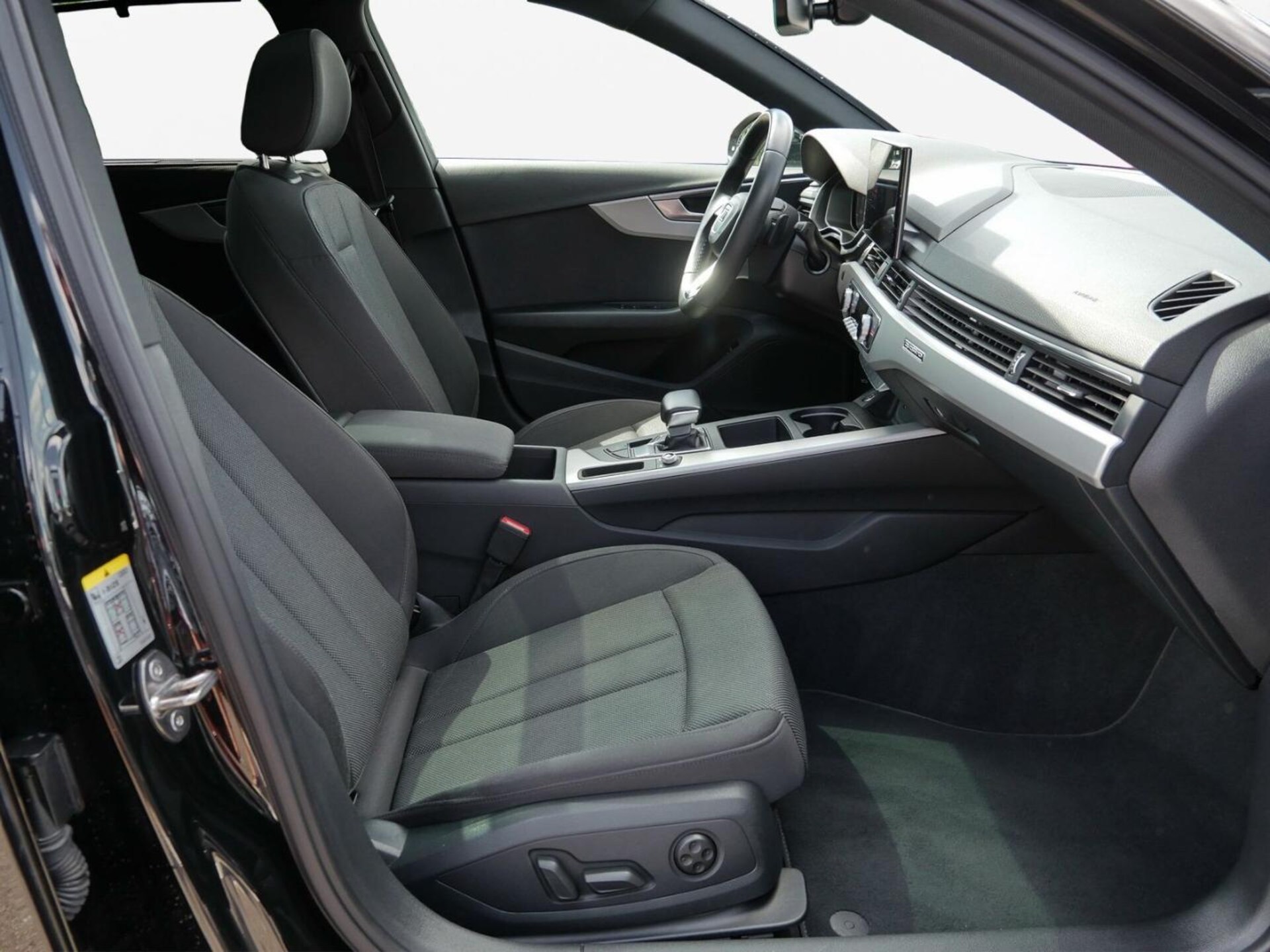 Audi A4 Avant S line