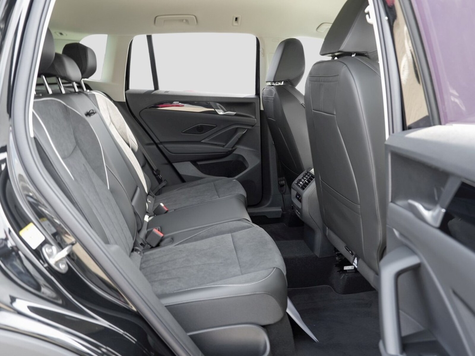 Volkswagen Tiguan – Bild 9