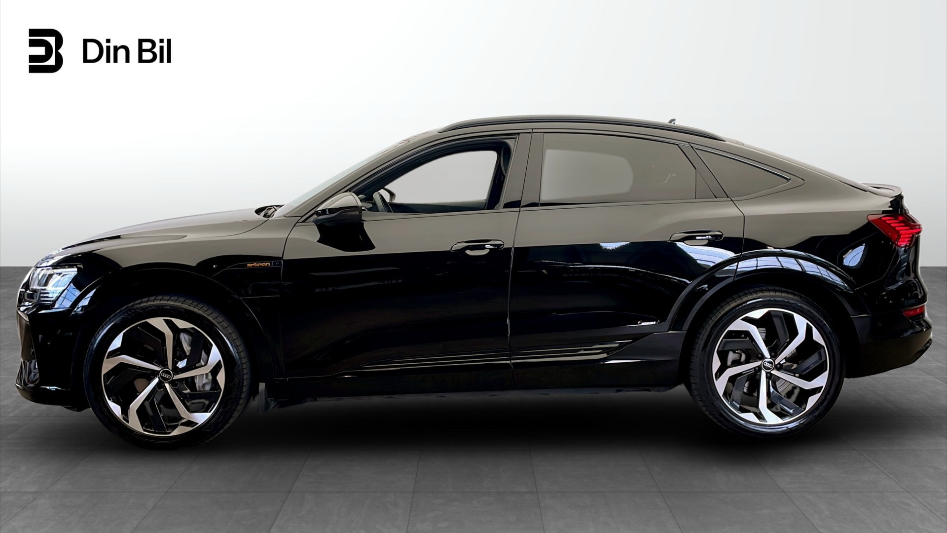 Bild som visar Audi e-tron Sportback e-tron Sportback 55 quattro S line 300,00 kW - för mer information kontakta din Audi Partner