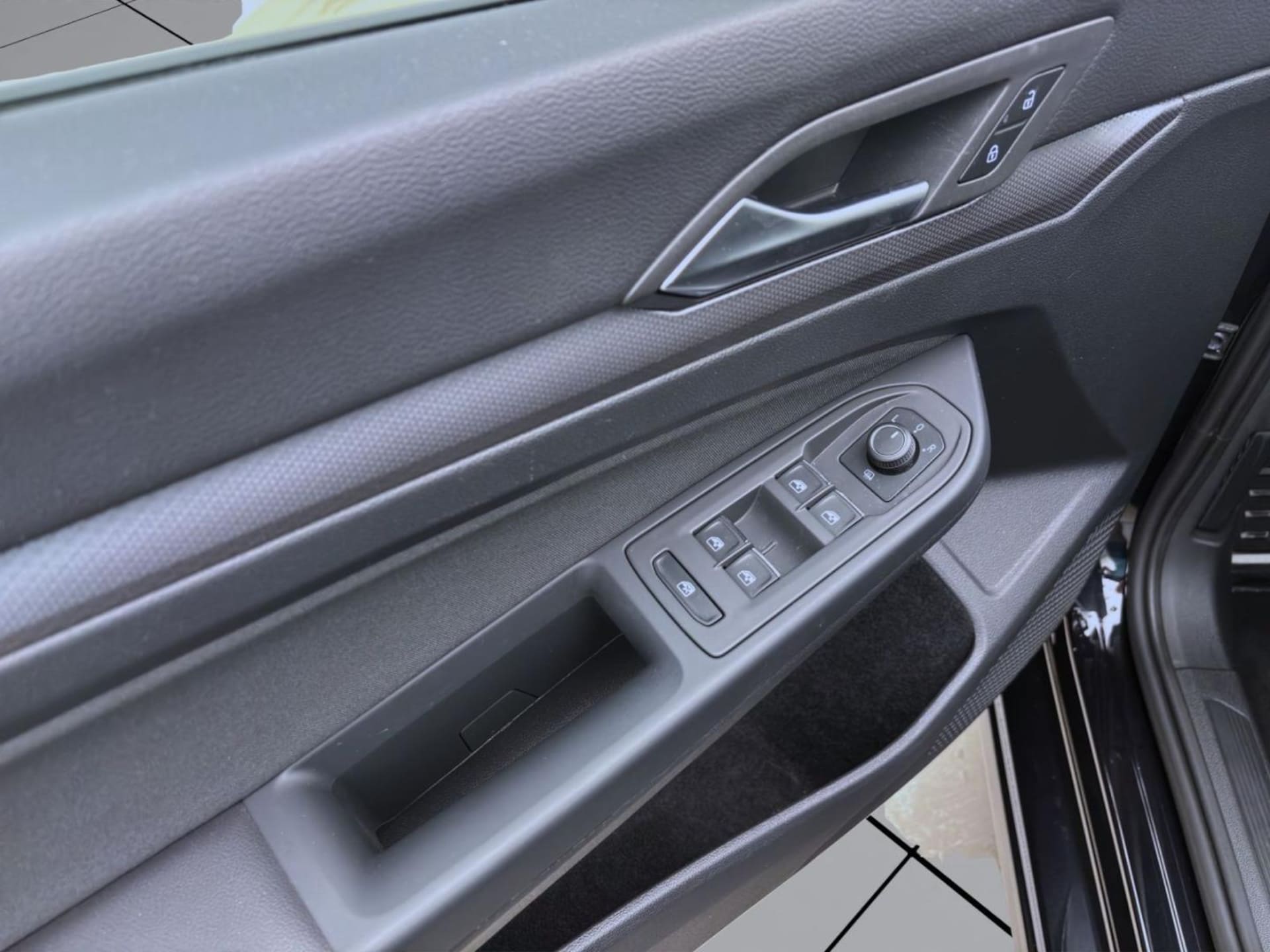 Volkswagen Golf Active