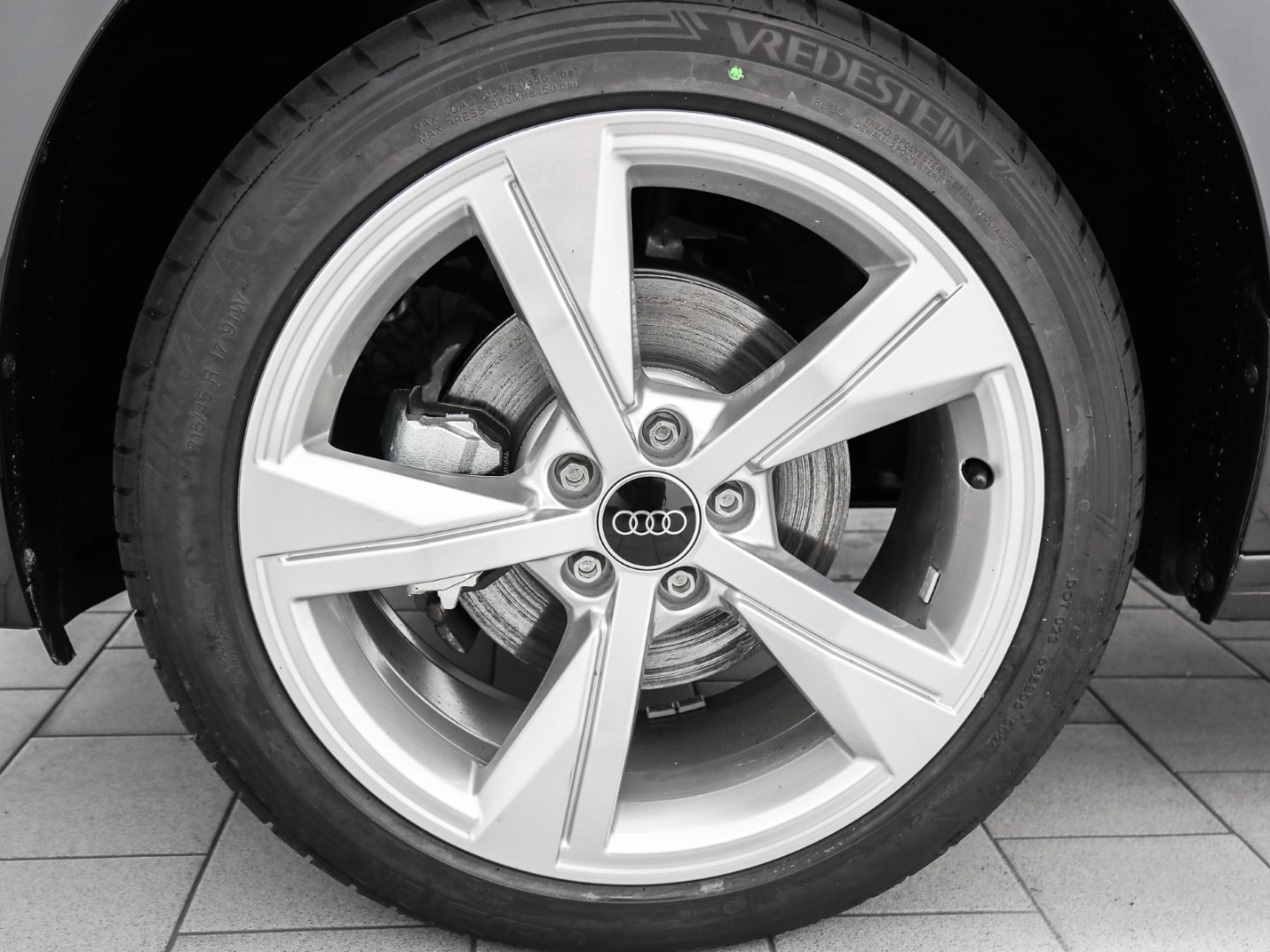 Bild über Audi A1 Sportback advanced 30 TFSI S tronic - für weitere Informationen kontaktieren Sie den Audi Partner