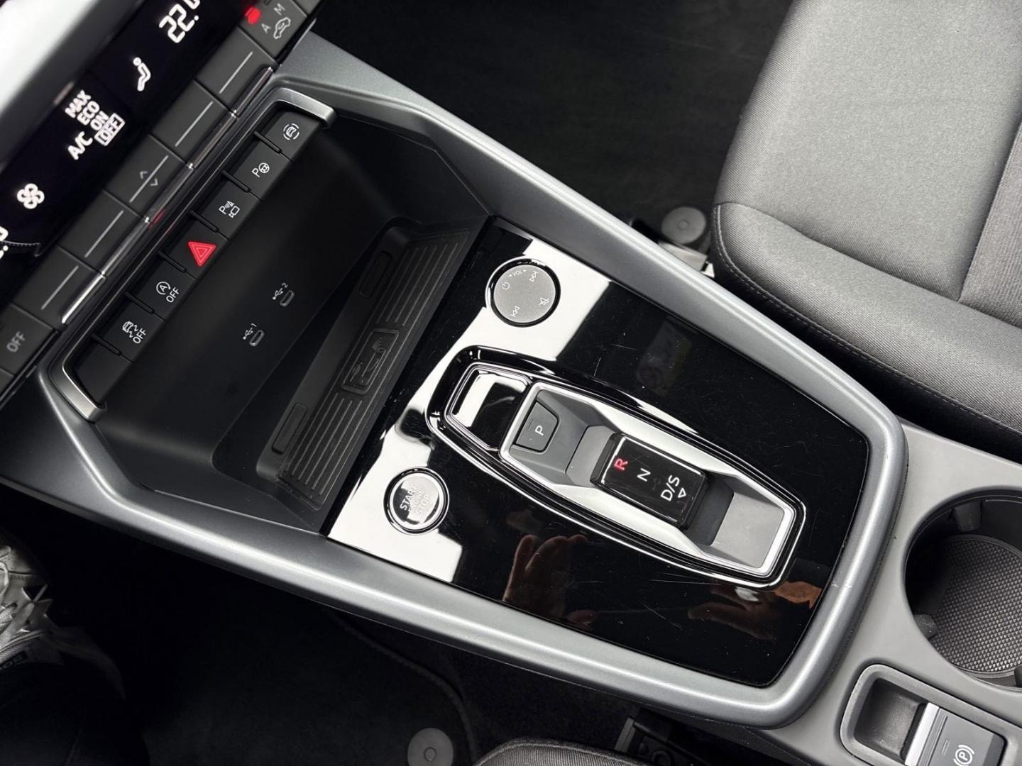 Bild über Audi A3 Sportback TFSI 110 kW S tronic - für weitere Informationen kontaktieren Sie den Audi Partner