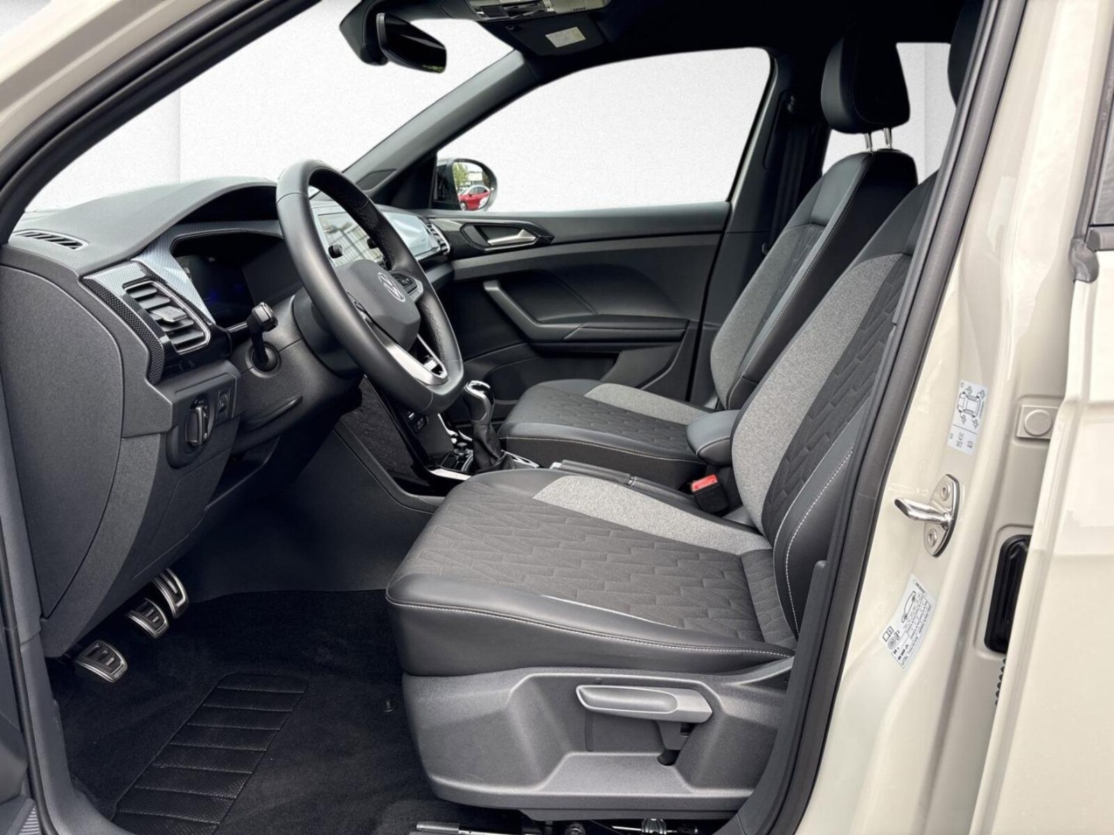 Volkswagen T-Cross – Bild 9