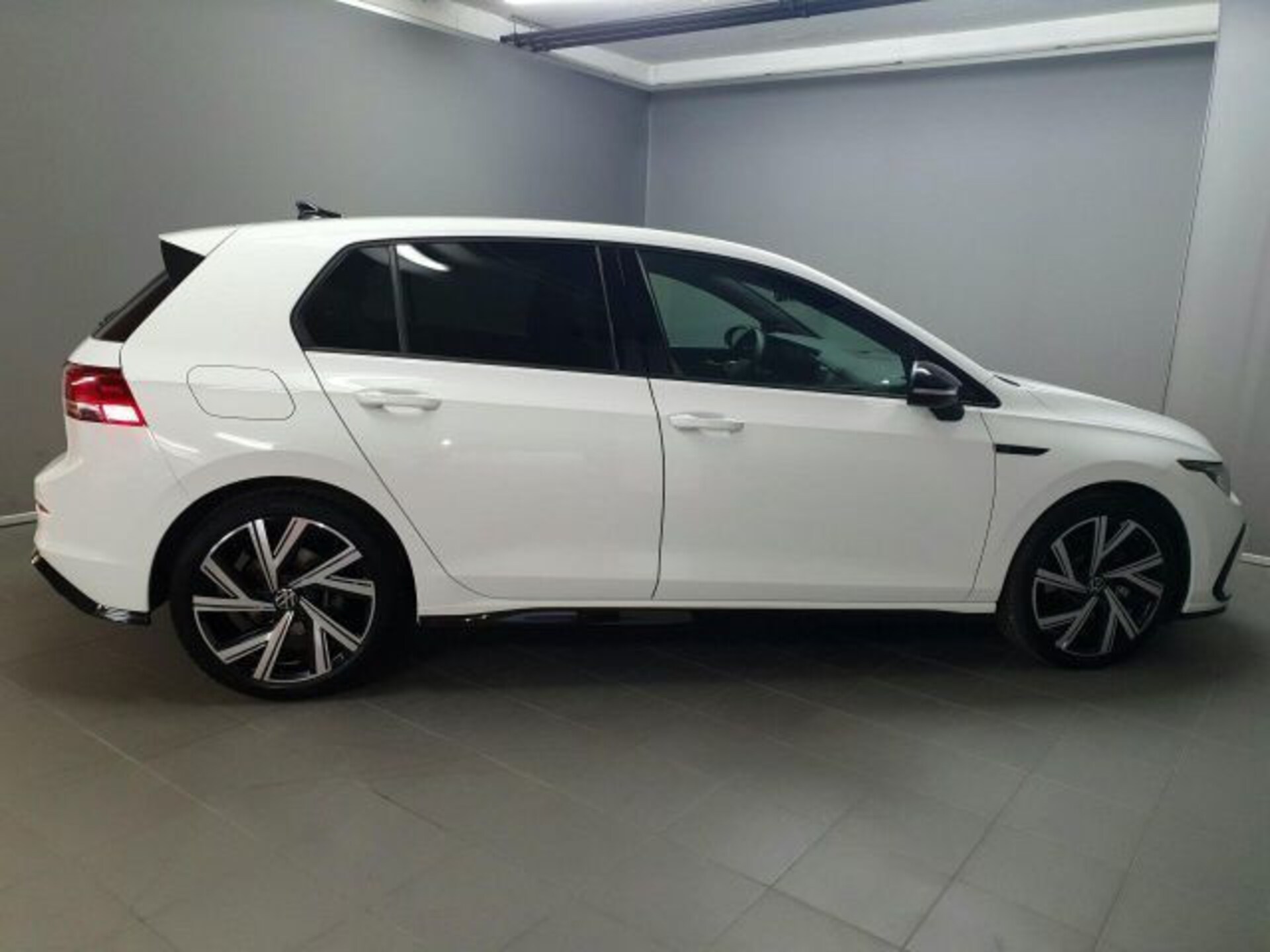 Volkswagen Golf R-Line