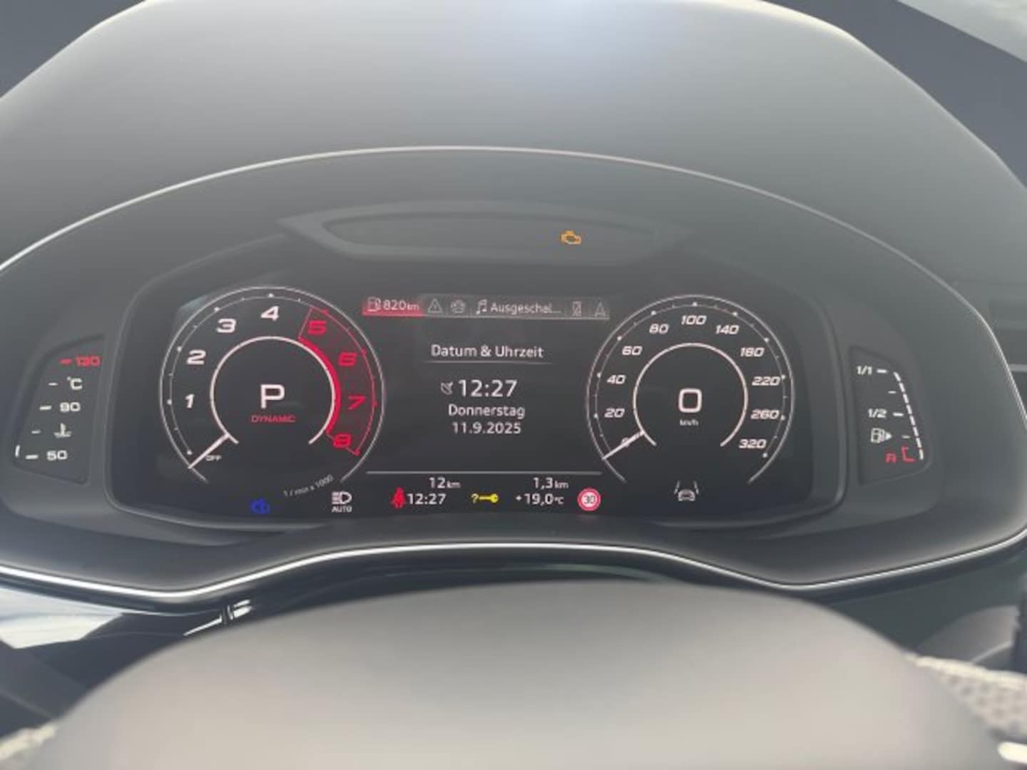 Bild über Audi RS Q8 SUV TFSI quattro tiptronic - für weitere Informationen kontaktieren Sie den Audi Partner