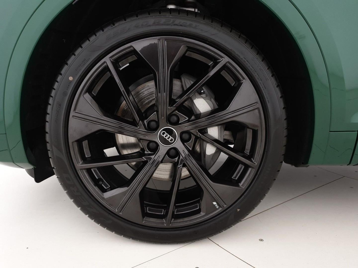 Image about Audi Q5 TFSI e Identity Black 50 TFSI e quattro 220 kW (299 CV) S tronic