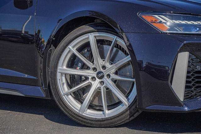 2026 Audi RS6 Avant performance