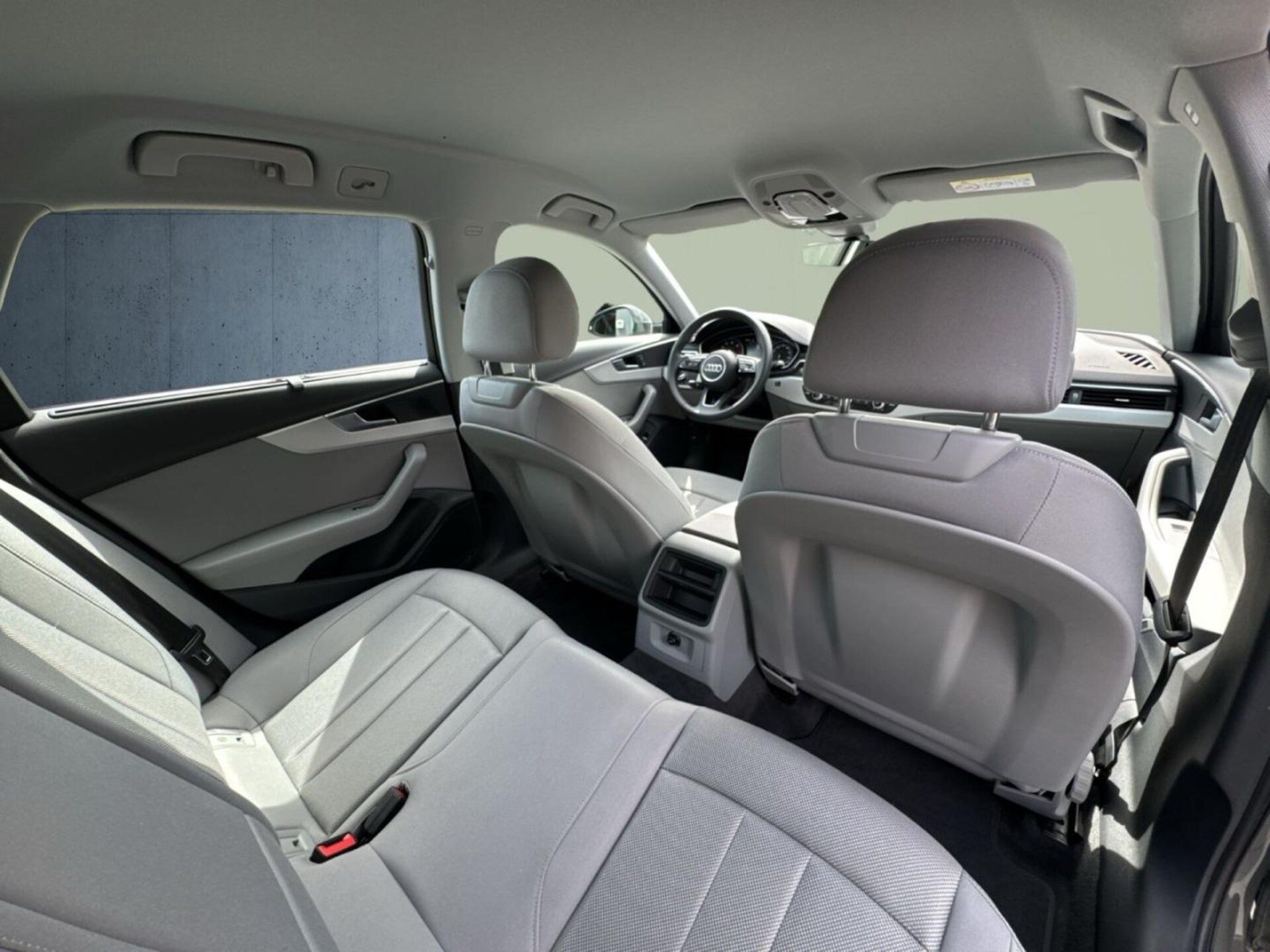 Audi A4 Avant S line