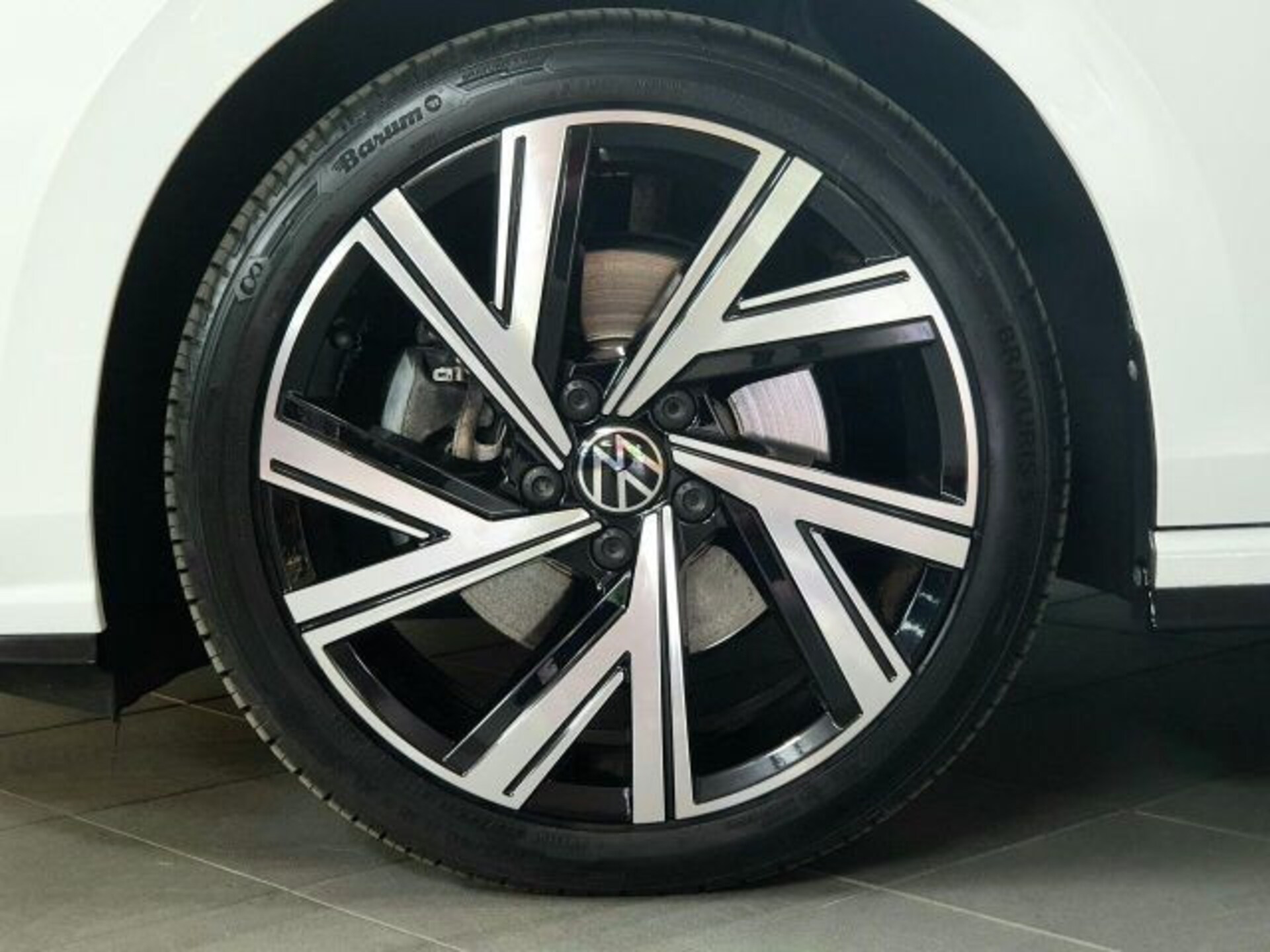 Volkswagen Golf R-Line