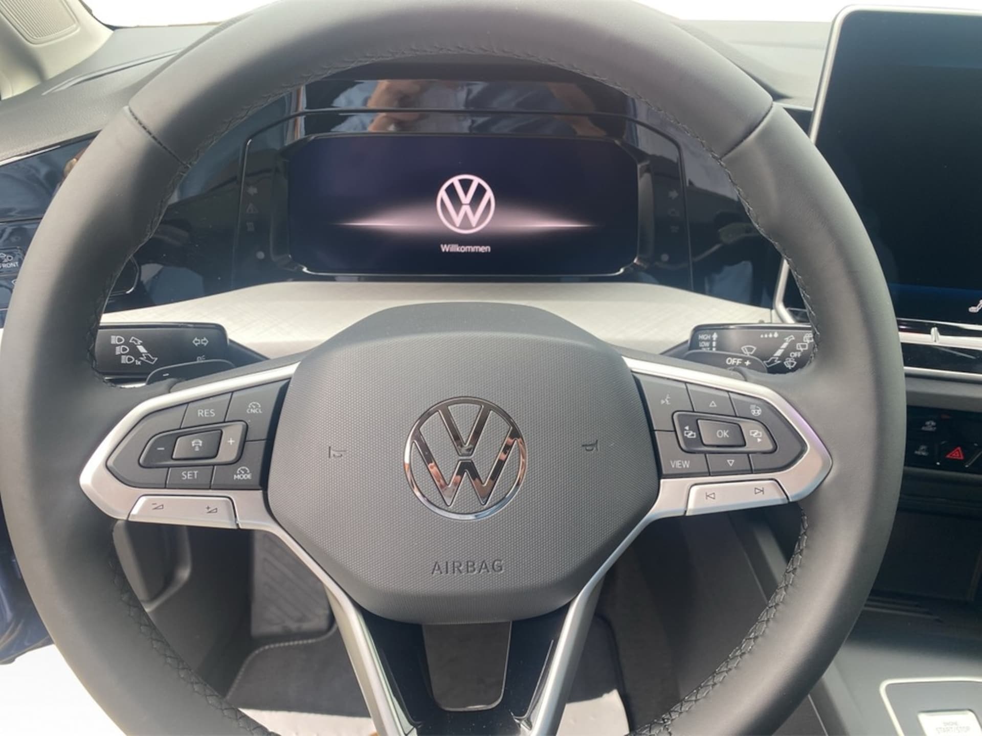Volkswagen Golf Variant Life